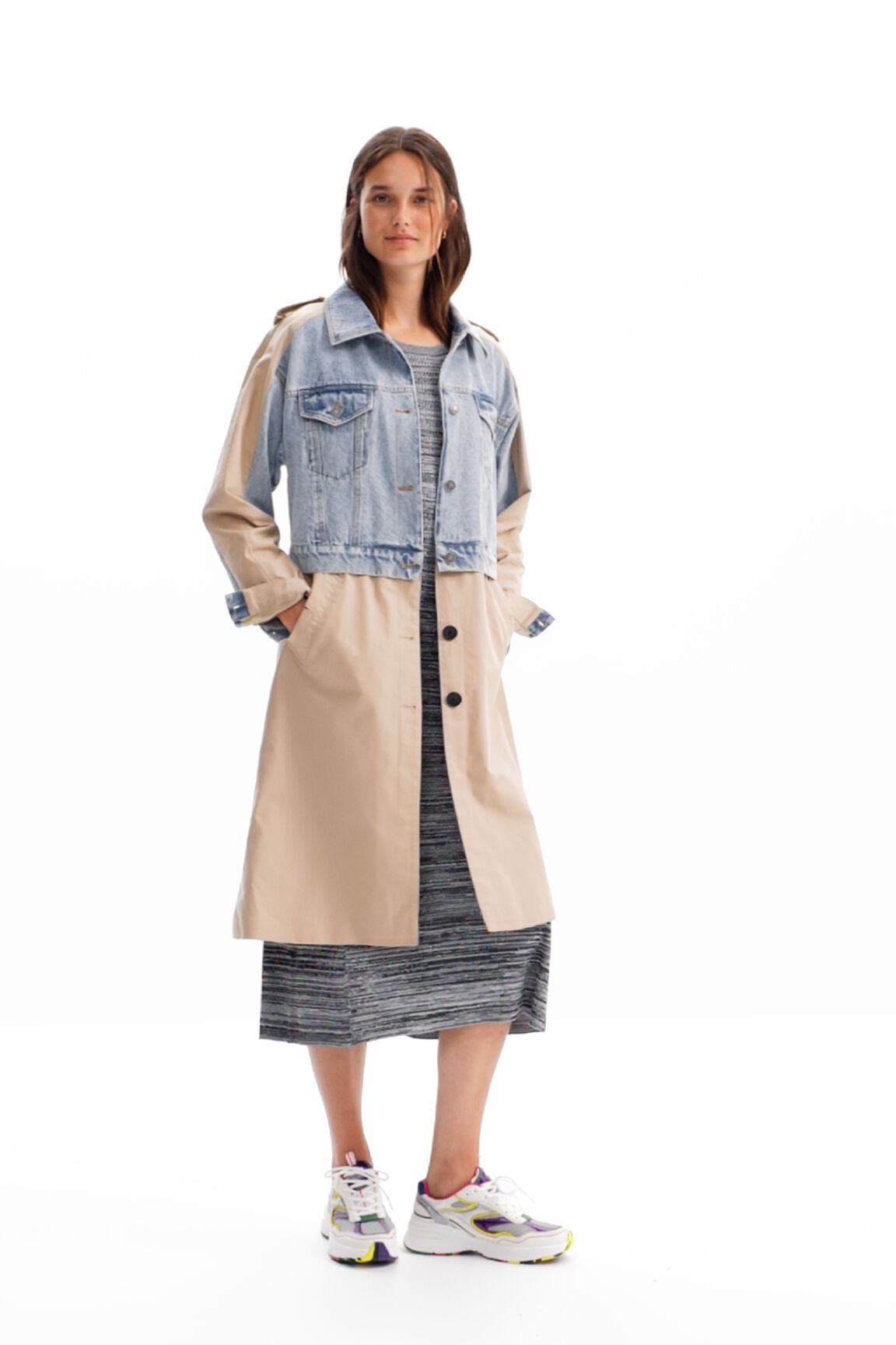 Gabardina h&iacute;brida denim