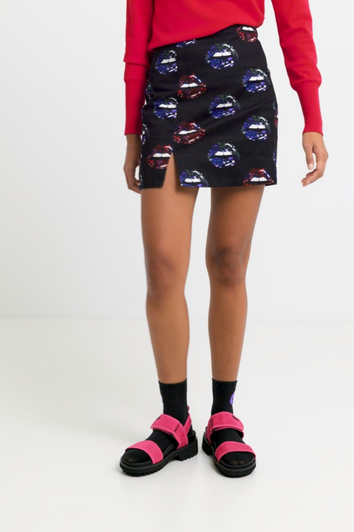 Minifalda slim labios