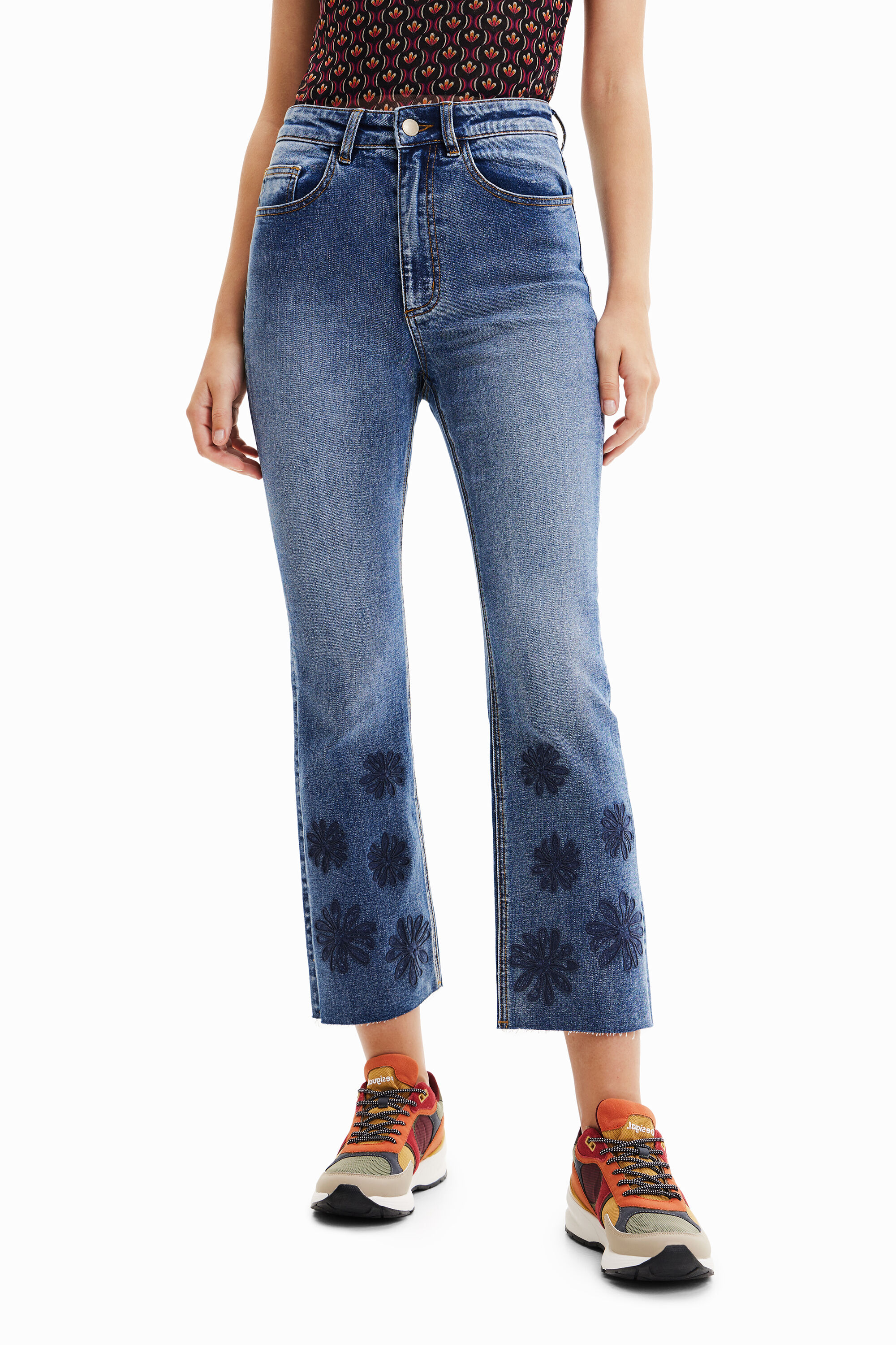 Vaquero flare cropped bordados