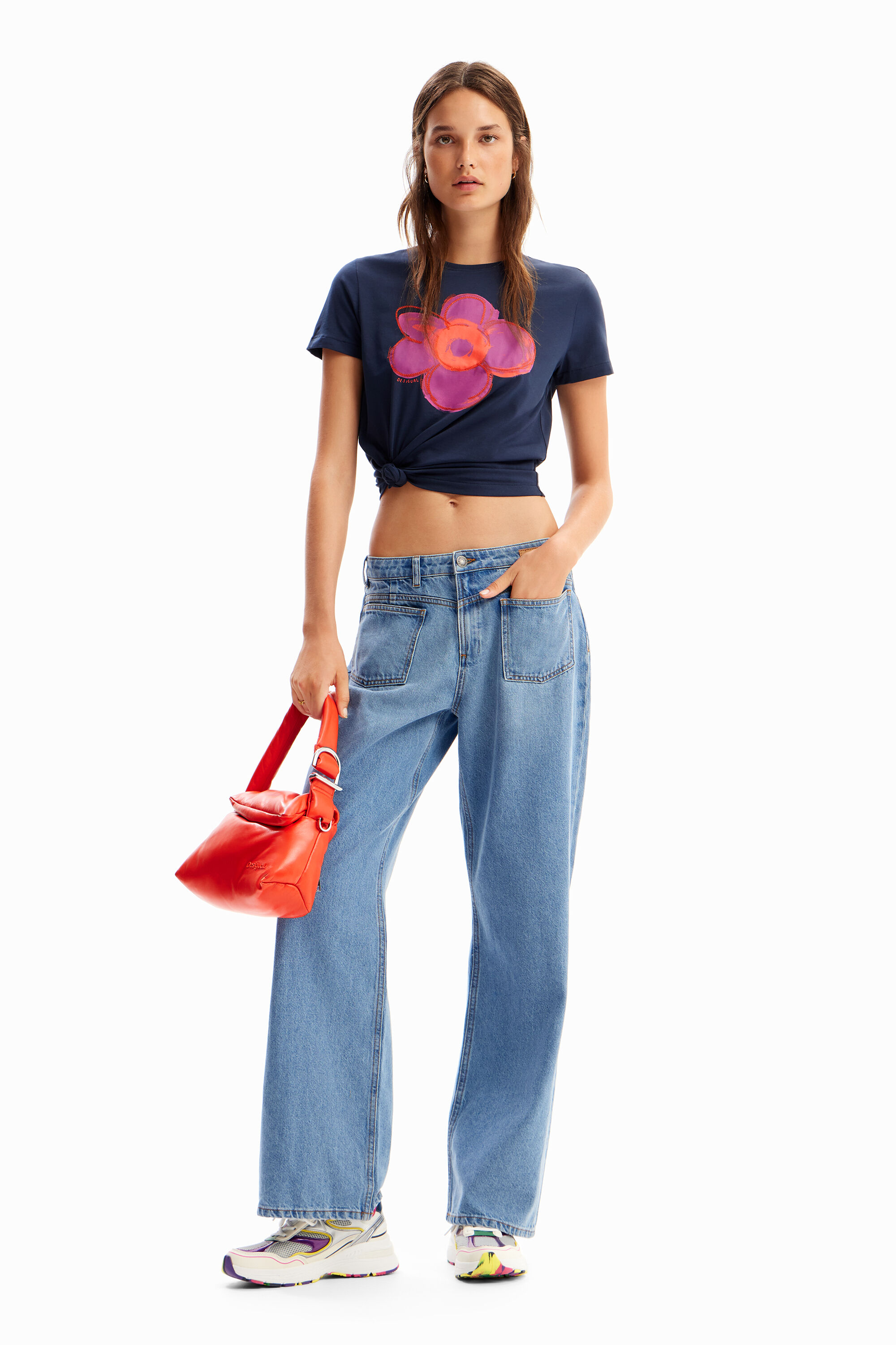 Camiseta ilustraci&oacute;n flor