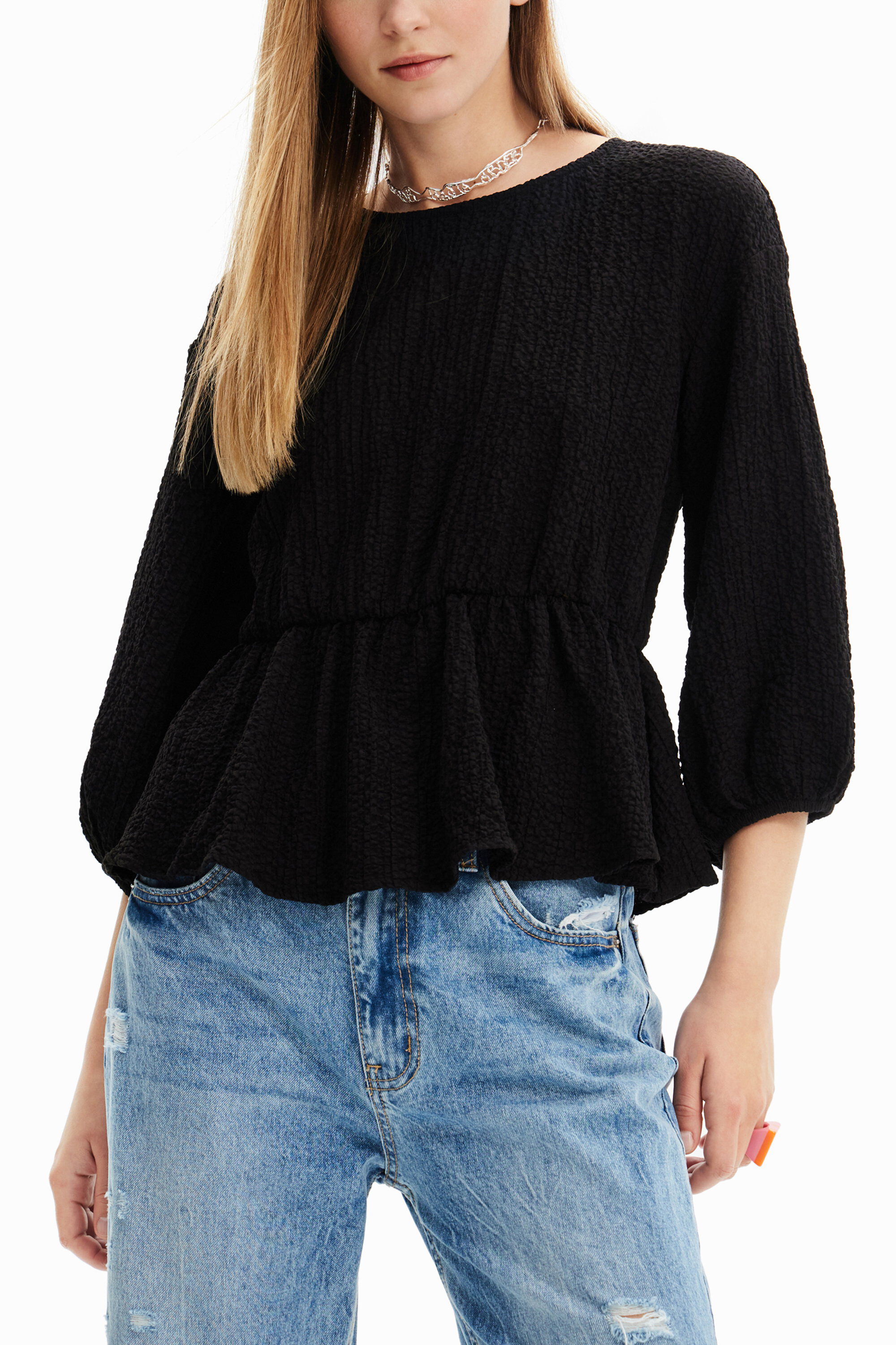Blusa cut-out textura