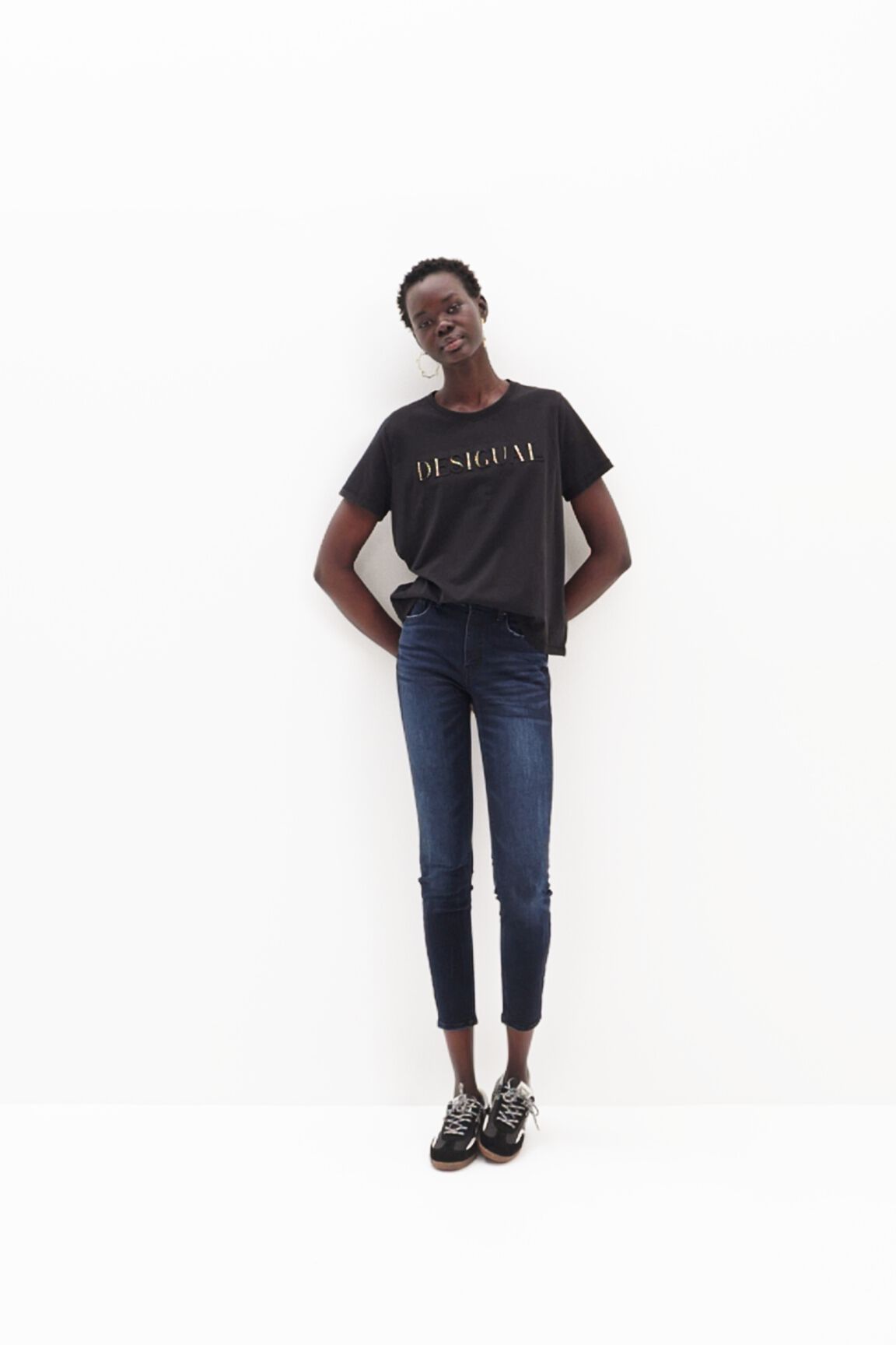 Camiseta logo brillo