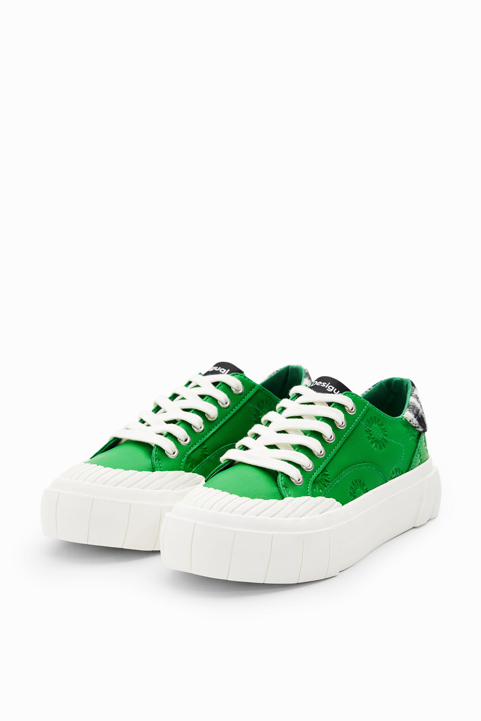 Sneakers plataforma tart&aacute;n