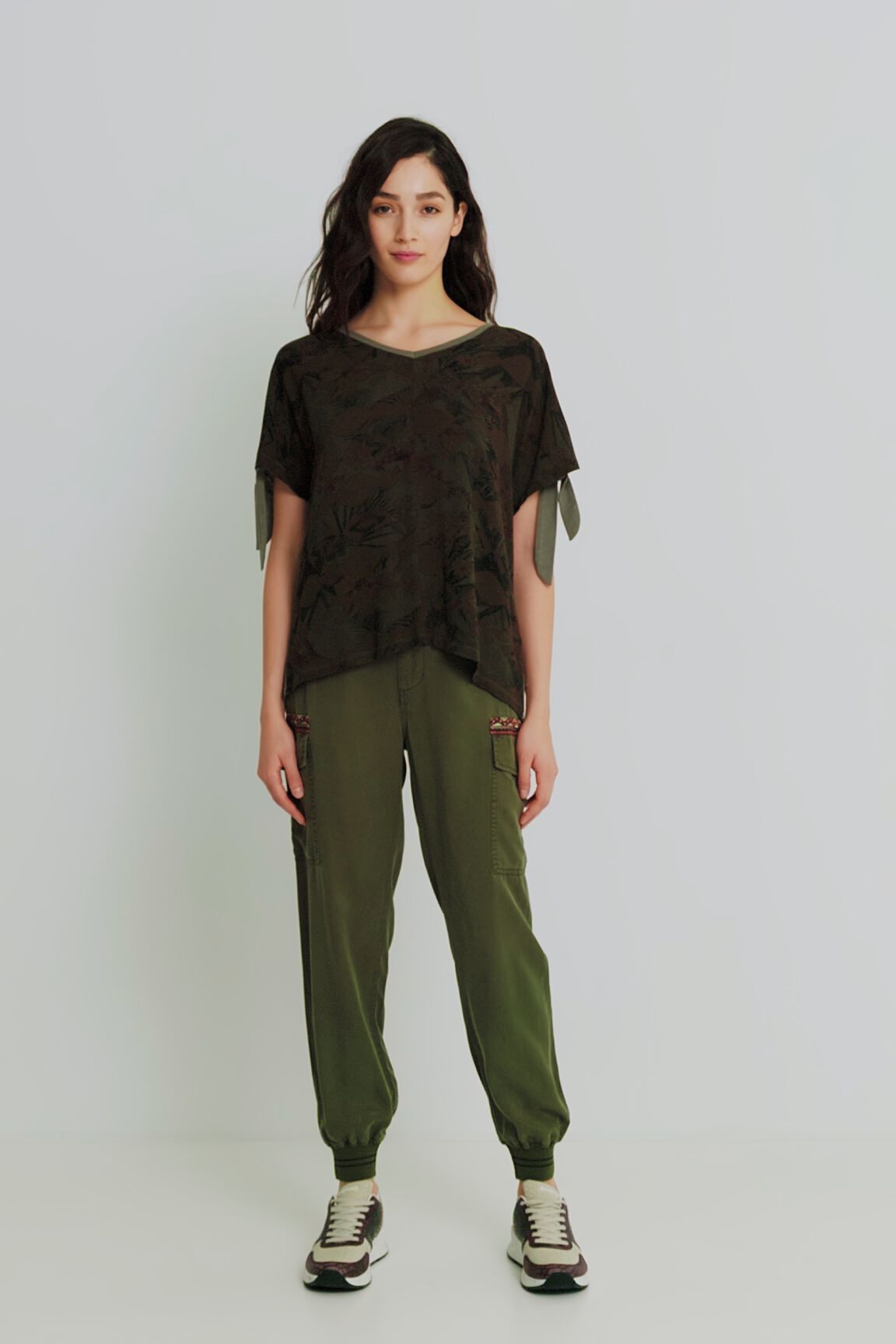 Camiseta tropical lazos