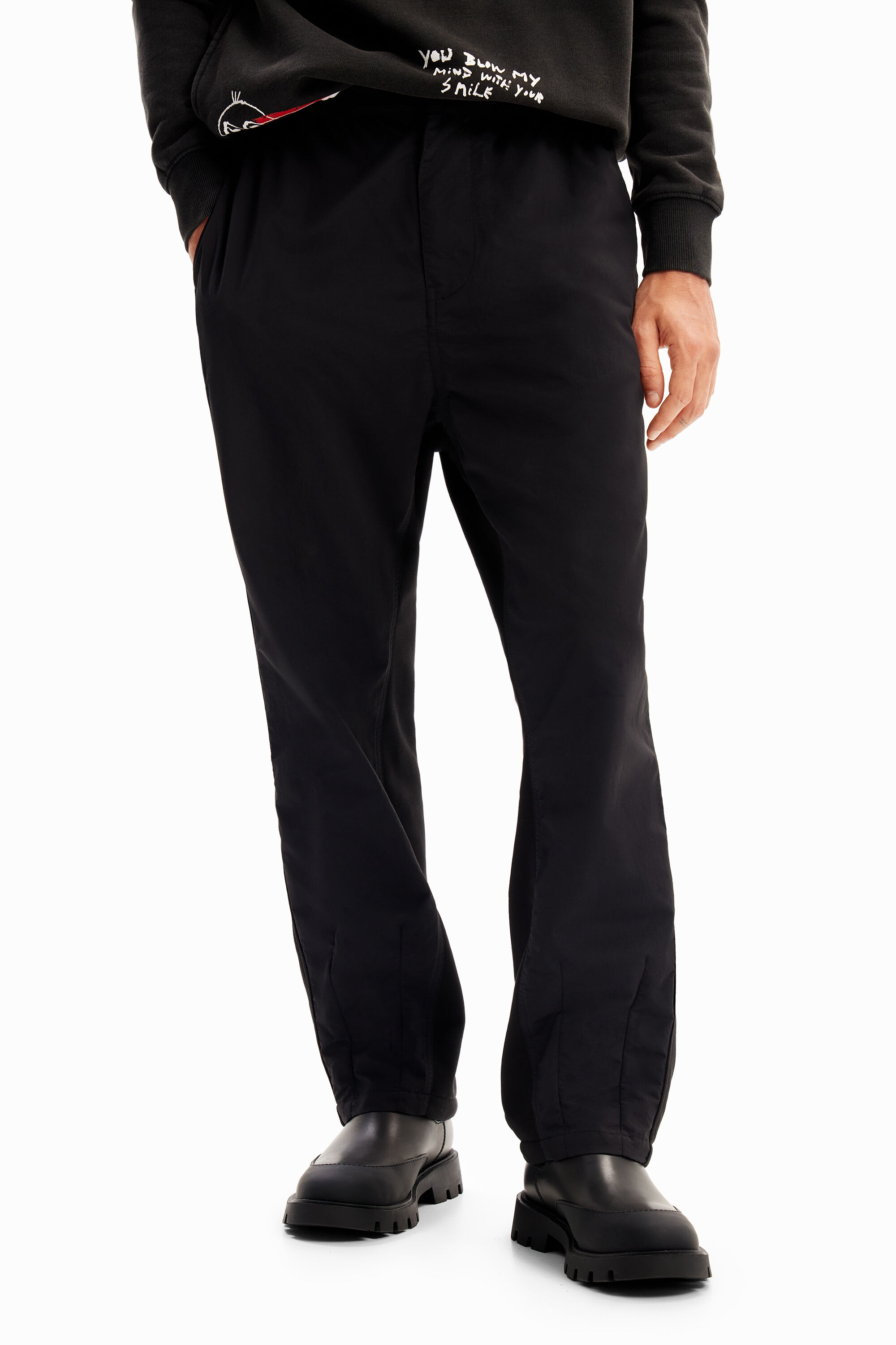 Pantal&oacute;n h&iacute;brido pliegues