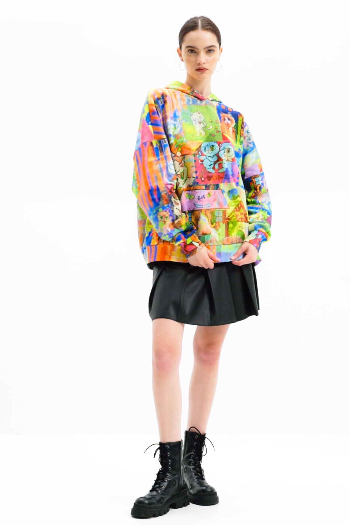 Sudadera oversize gatos Mar&iacute;a Escot&eacute;
