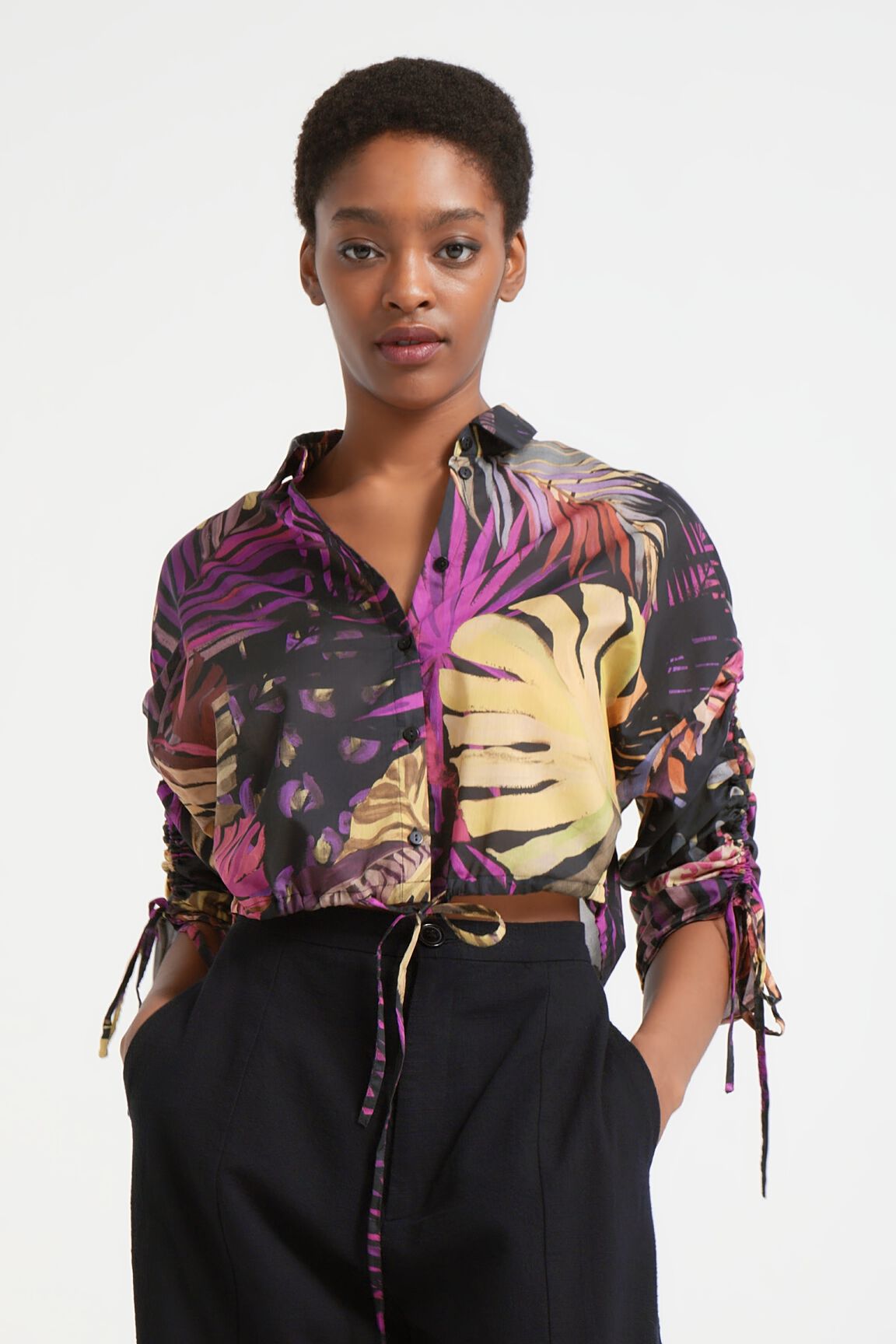 Blusa tropical