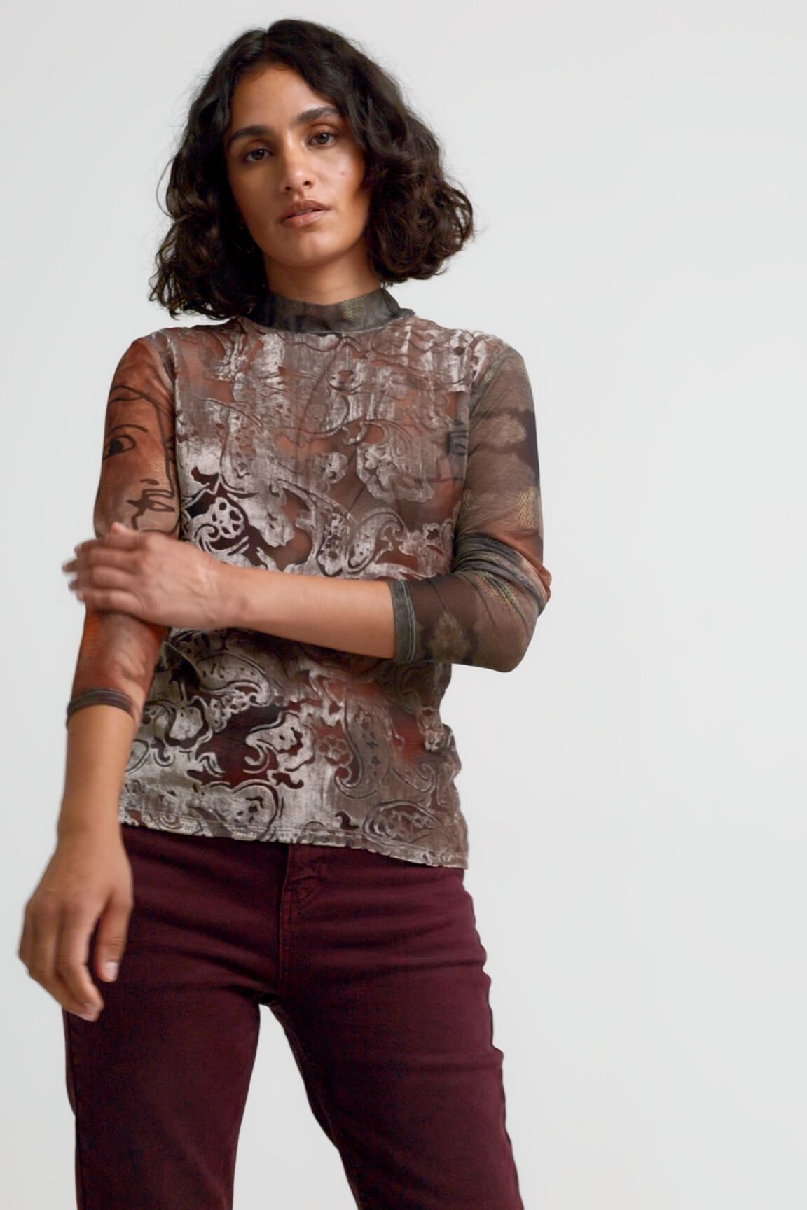 Camiseta slim tul arty
