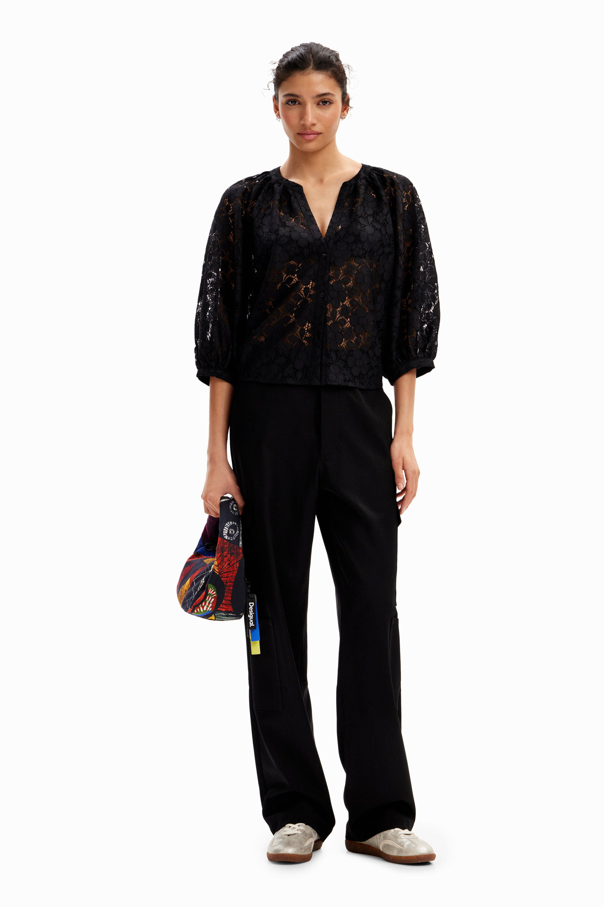 Blusa encaje flores