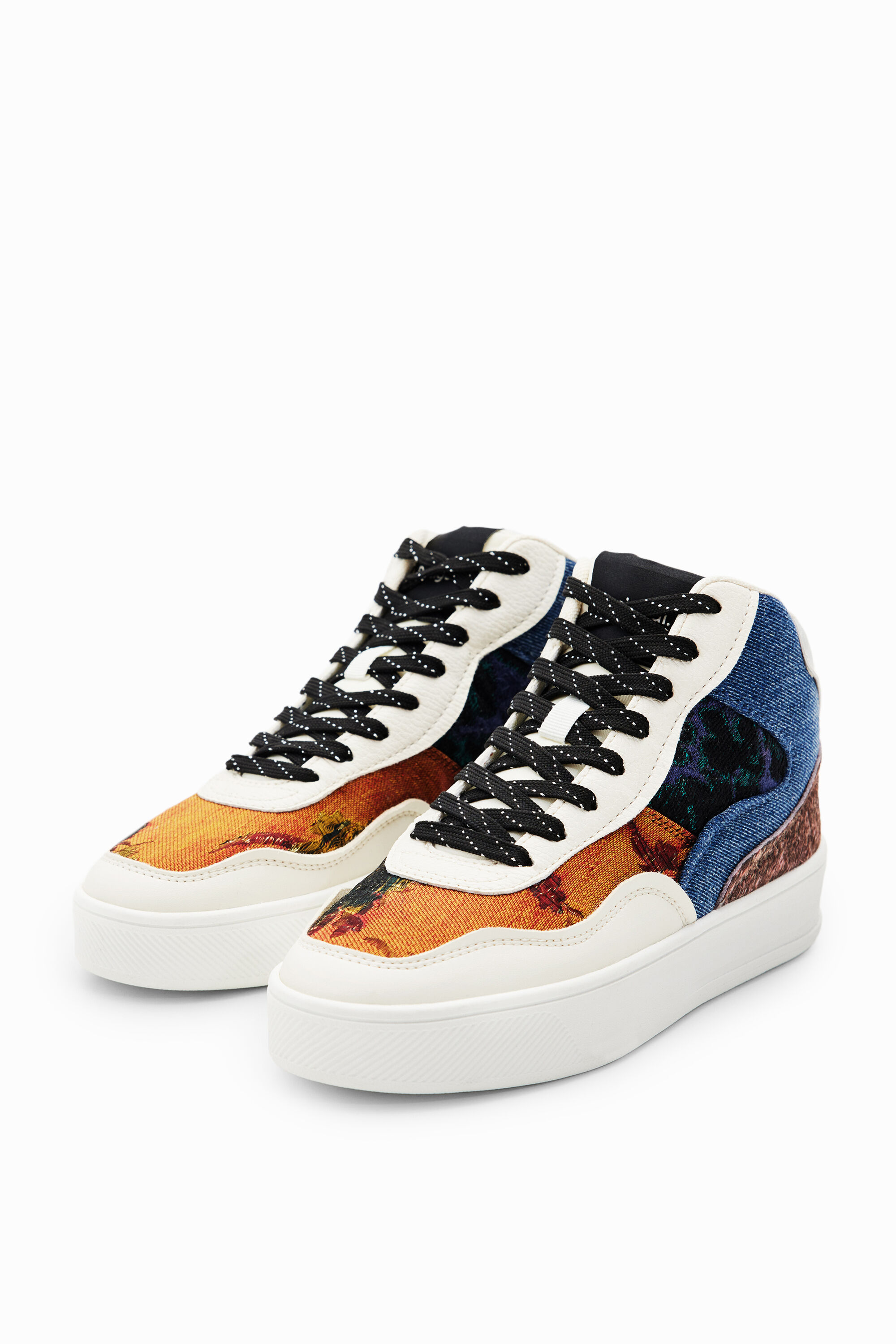 Sneakers ca&ntilde;a media patch