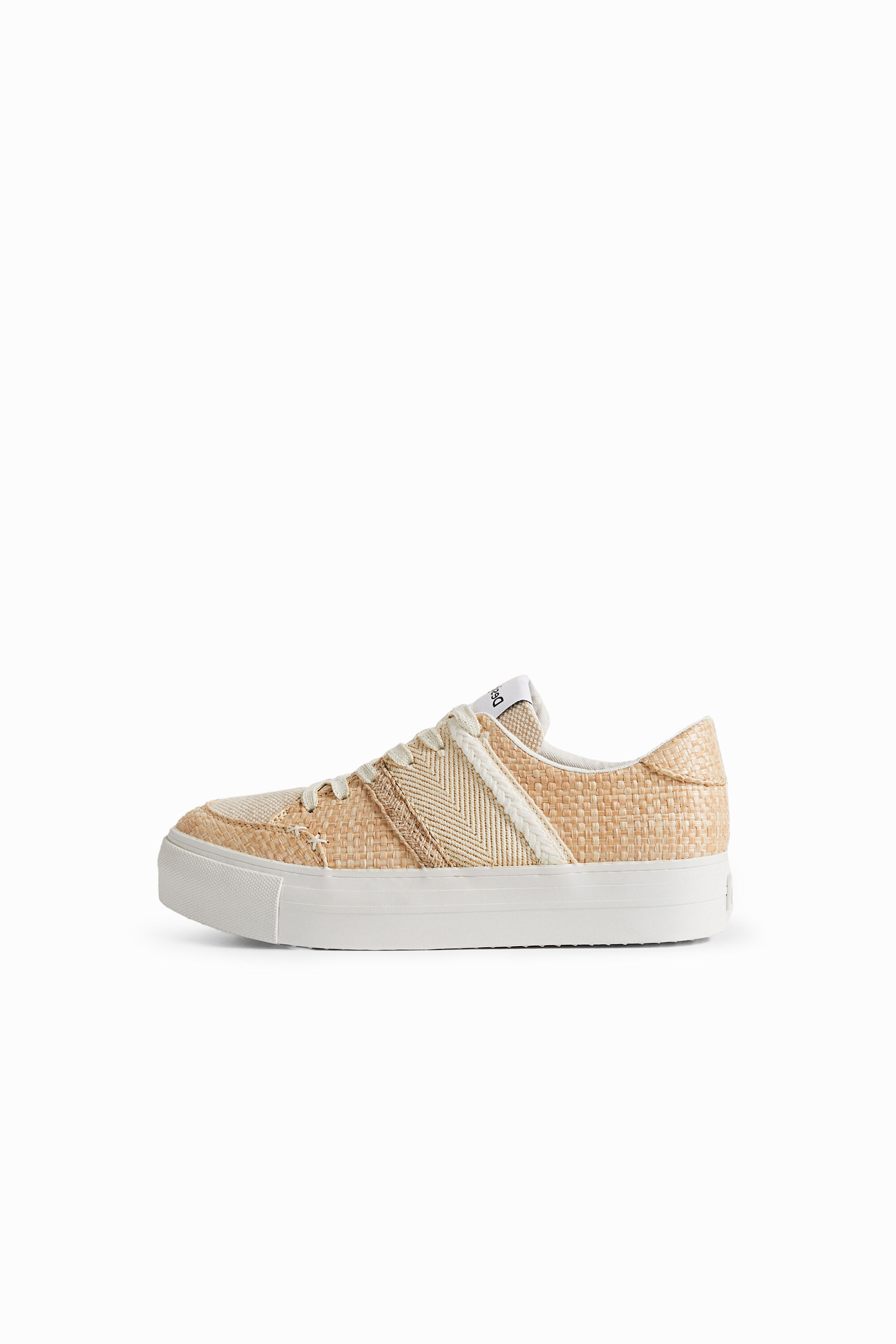 Zapatilla de fibras naturales