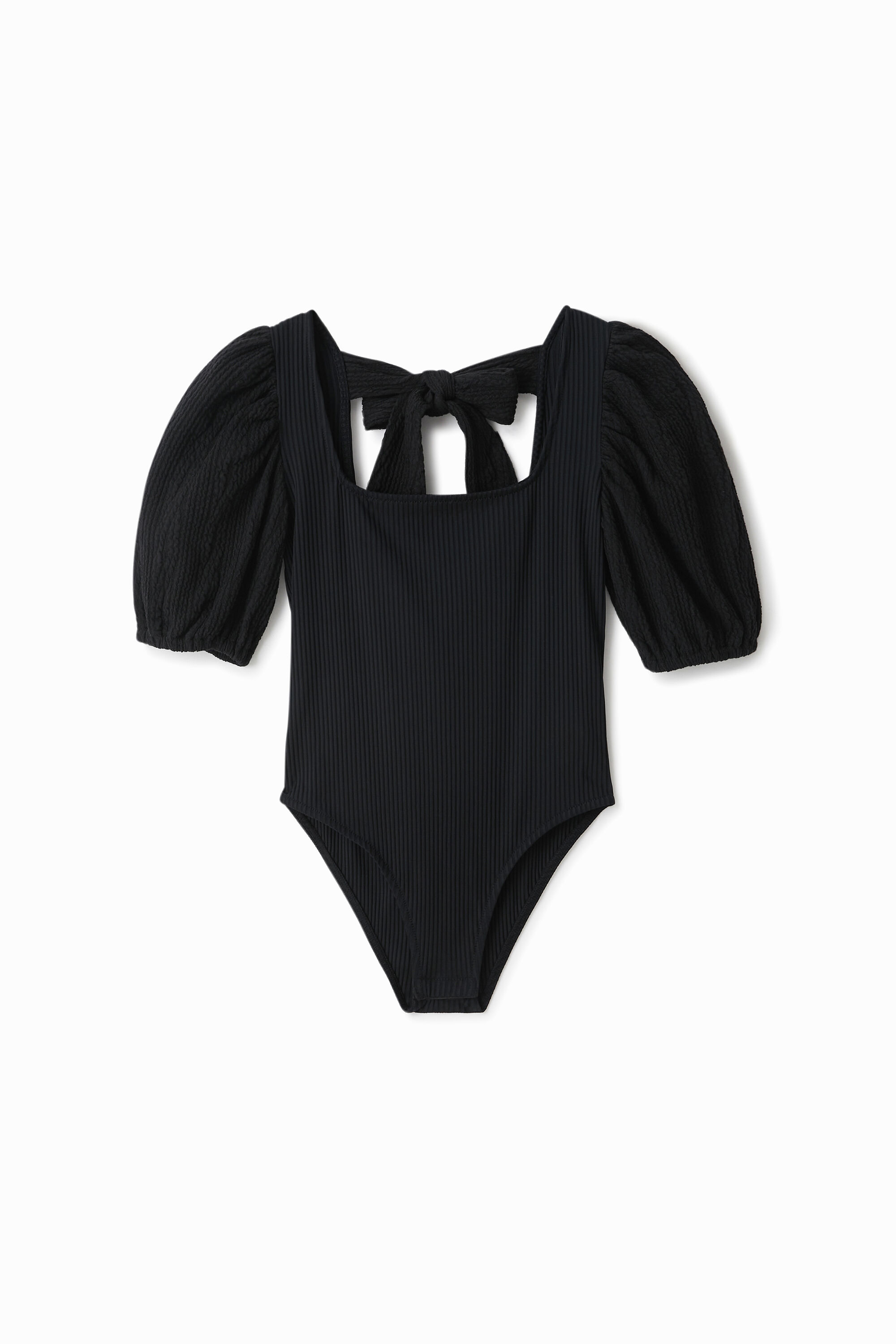 Body slim mangas abullonadas