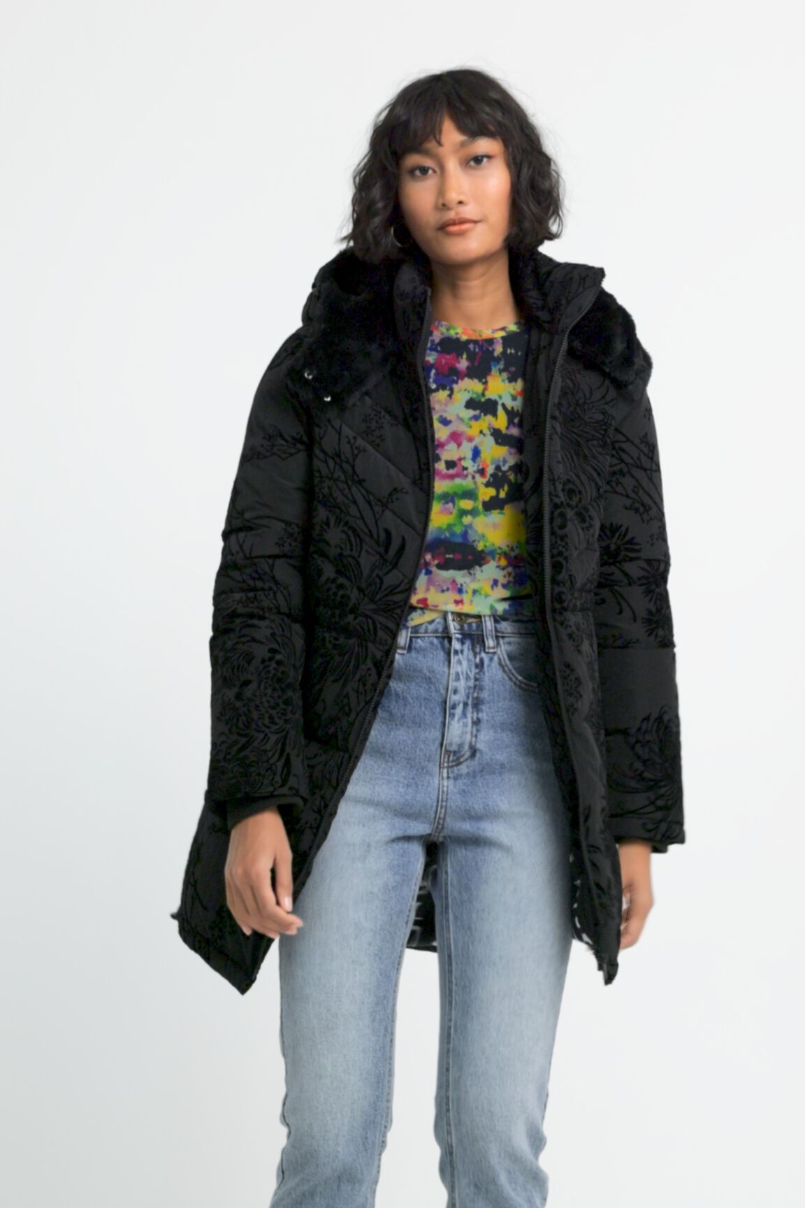 Chaqueta slim acolchada capucha