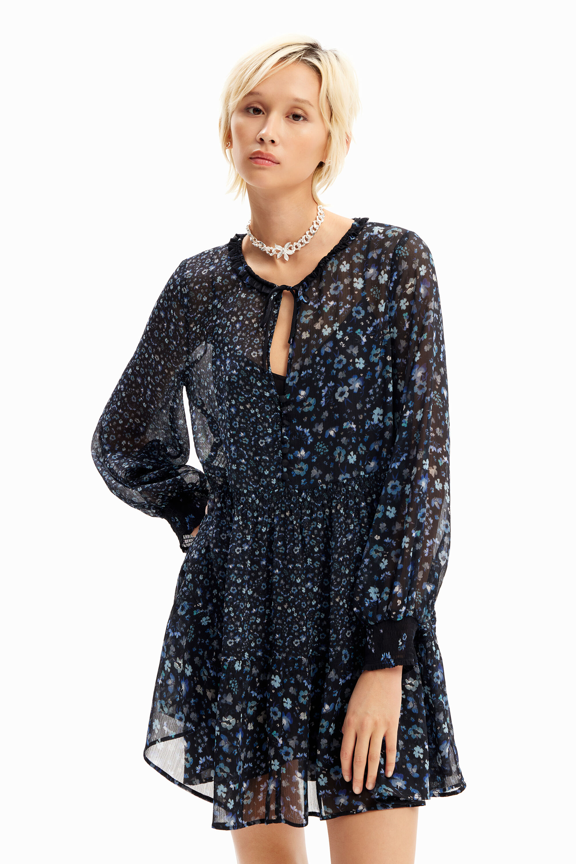 Vestido corto gasa flores