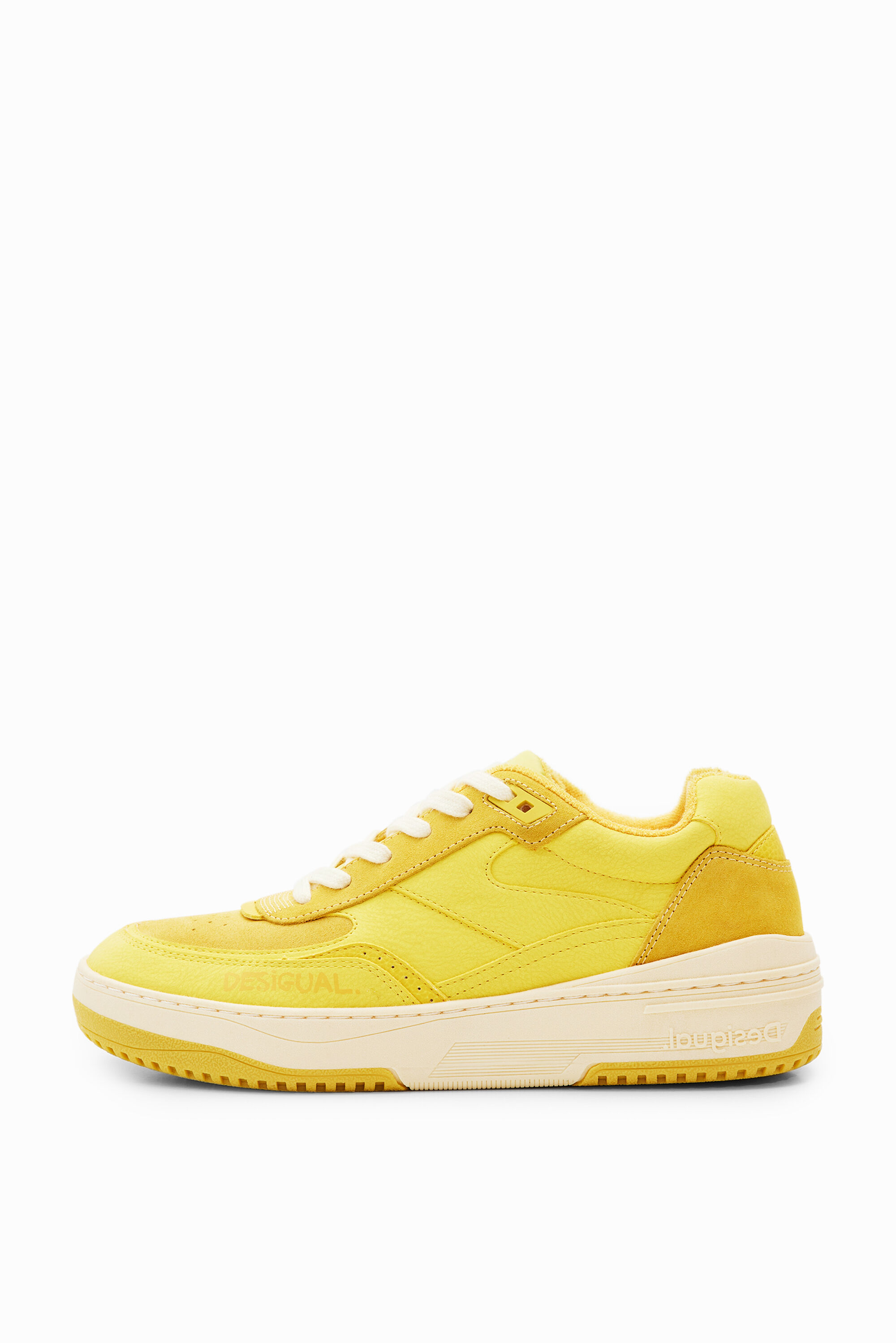 Sneakers retro chunky patch