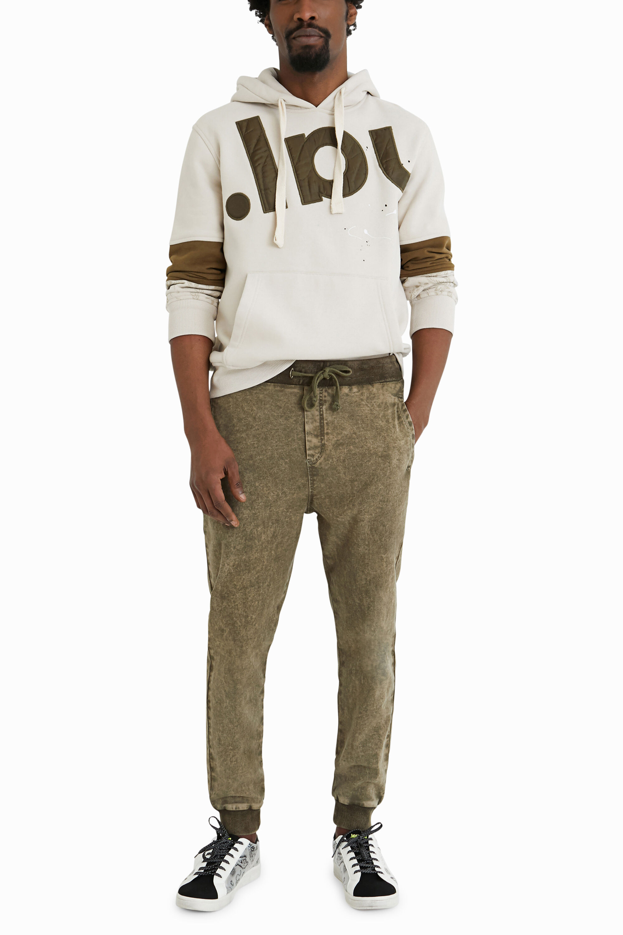 Pantal&oacute;n jogger vaquero