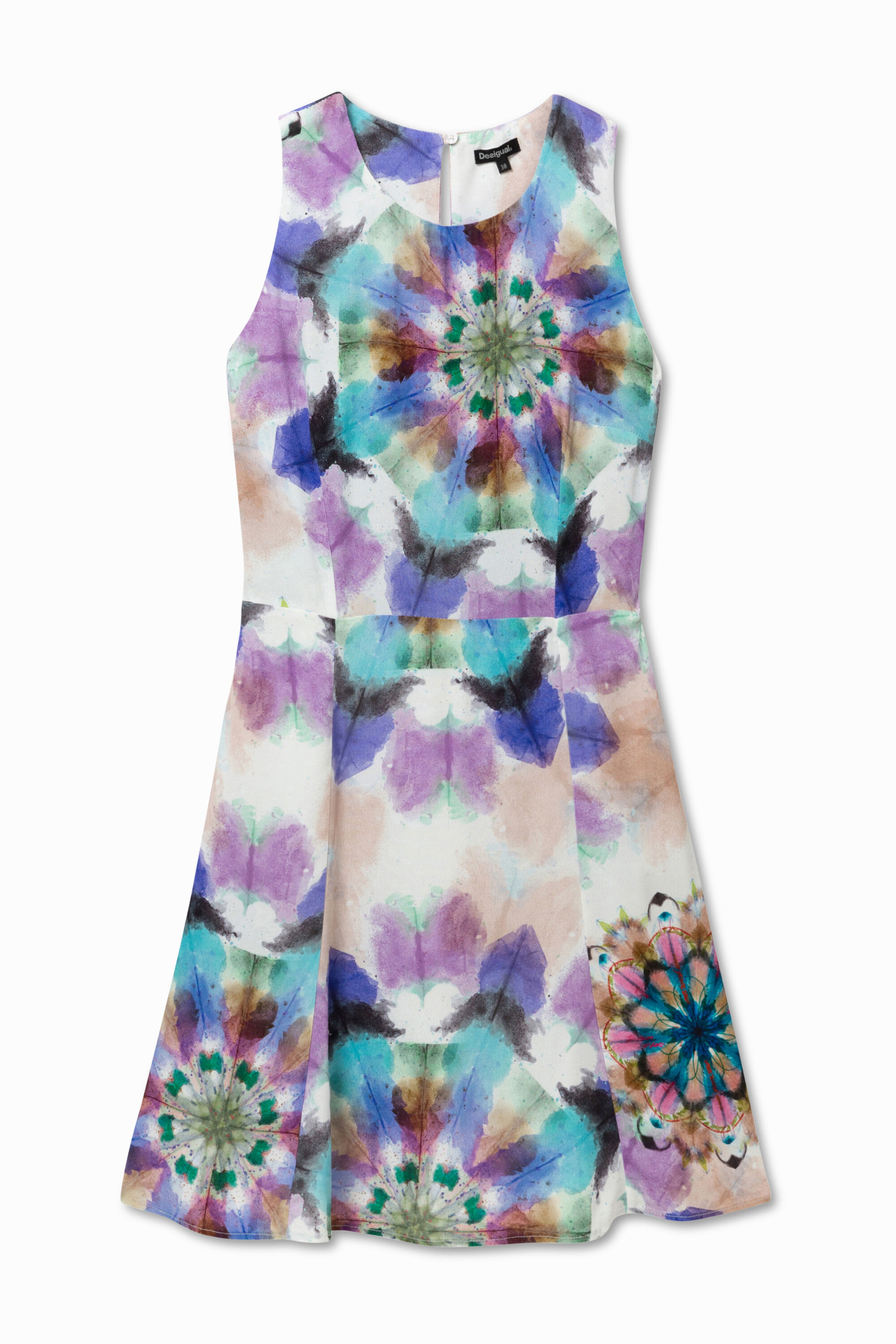Vestido fluido corto con ligero evas&eacute;