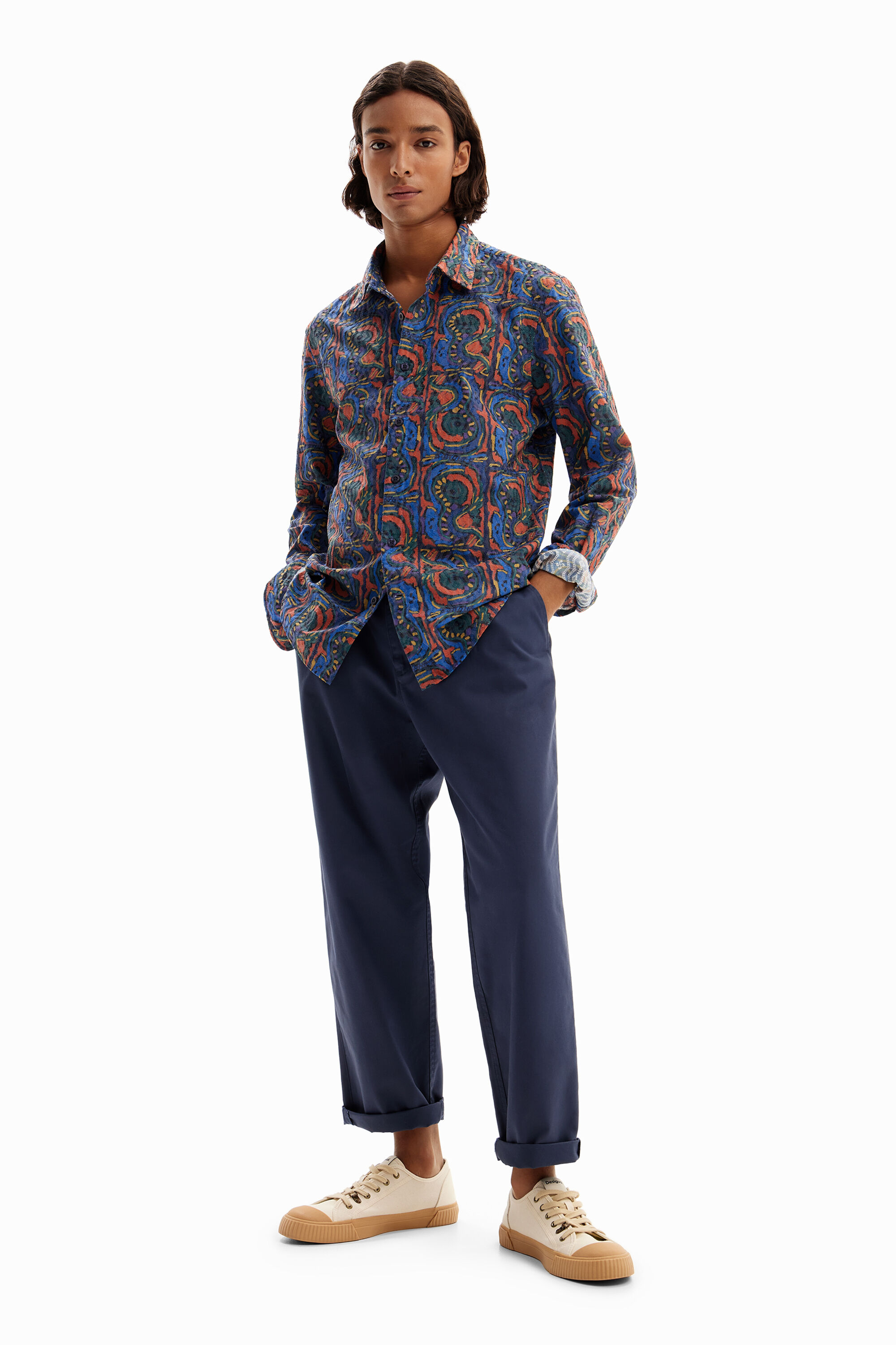 Camisa bordada arty