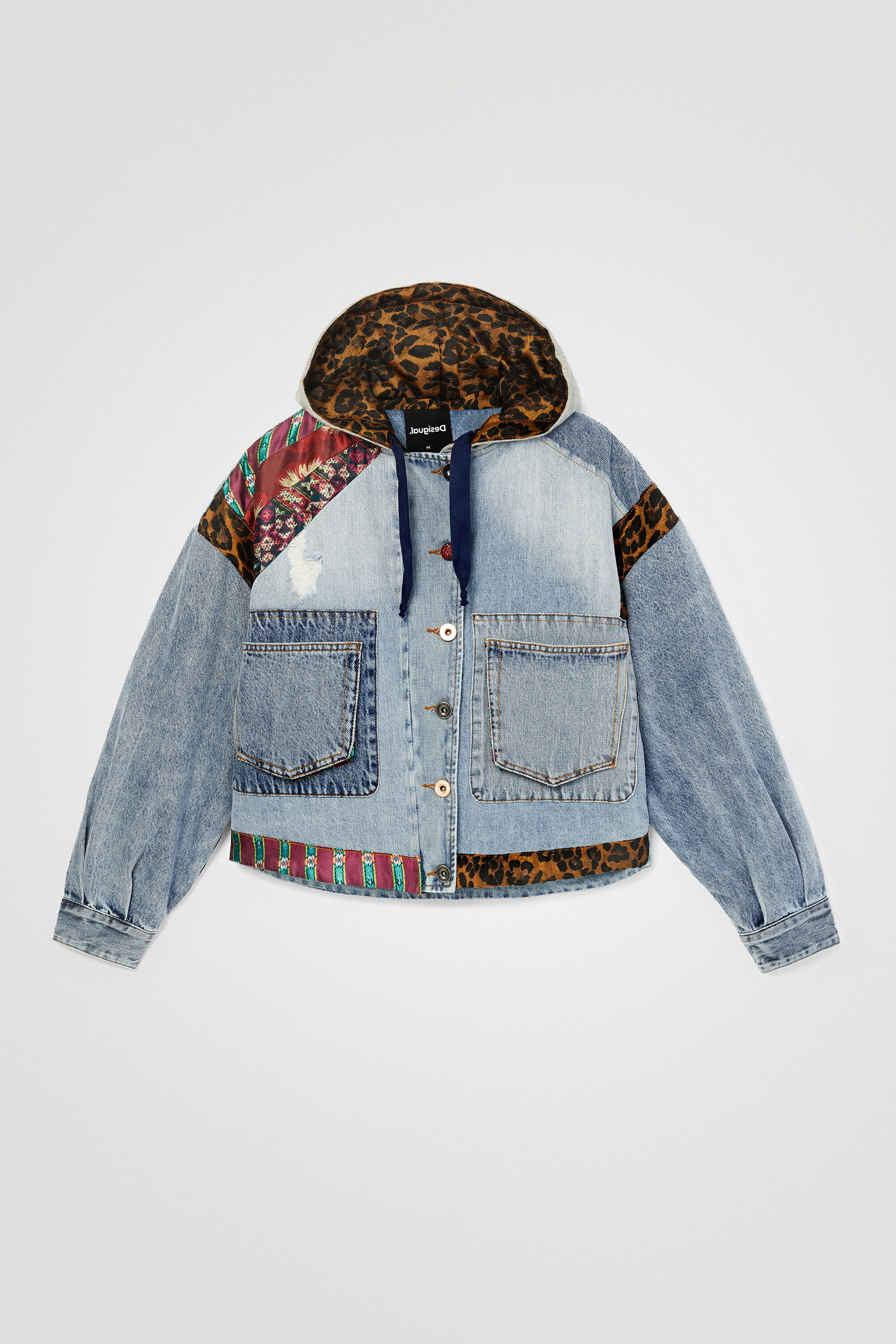 Chaqueta oversize vaquera capucha