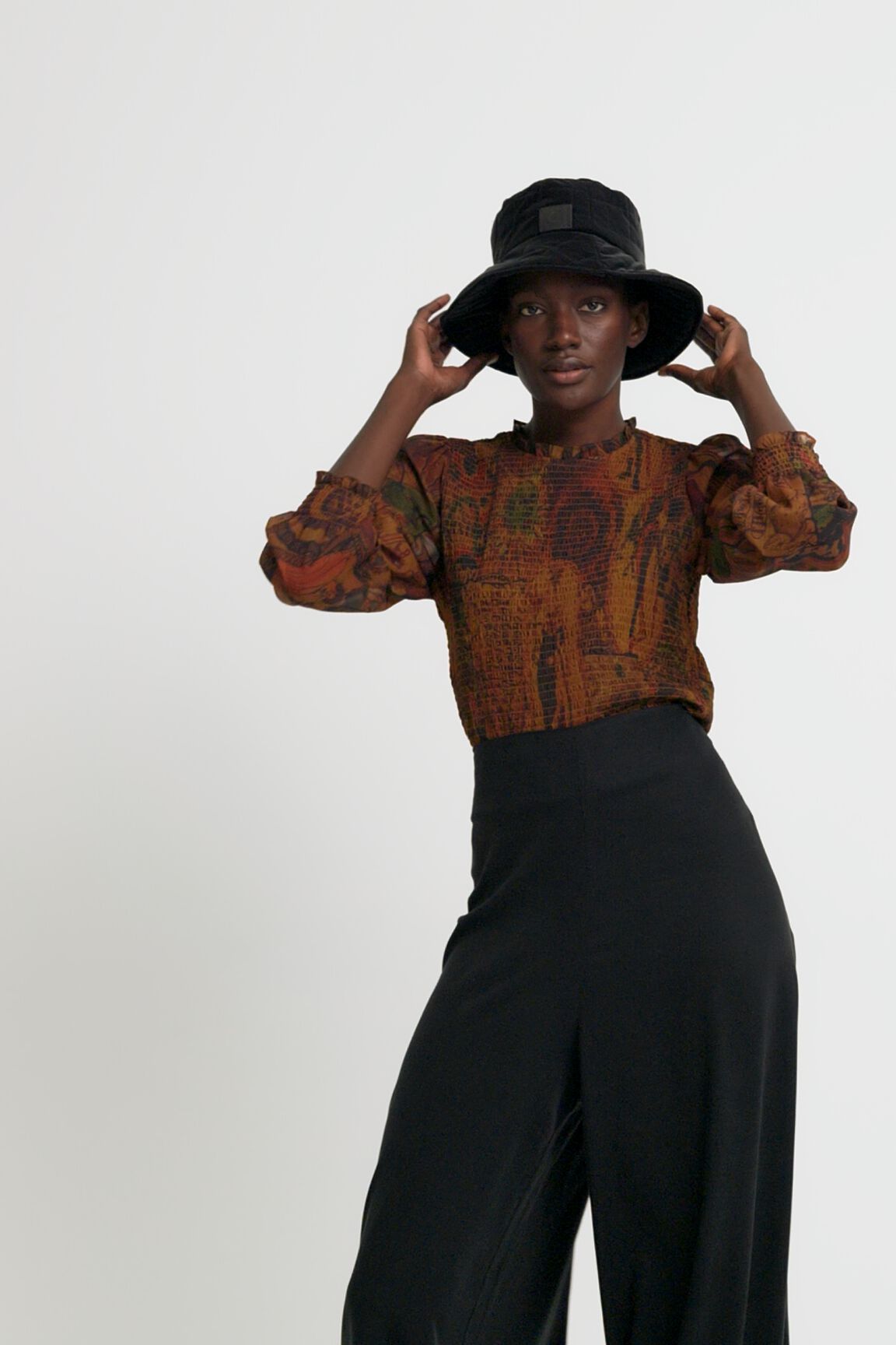 Blusa nido abeja estampada