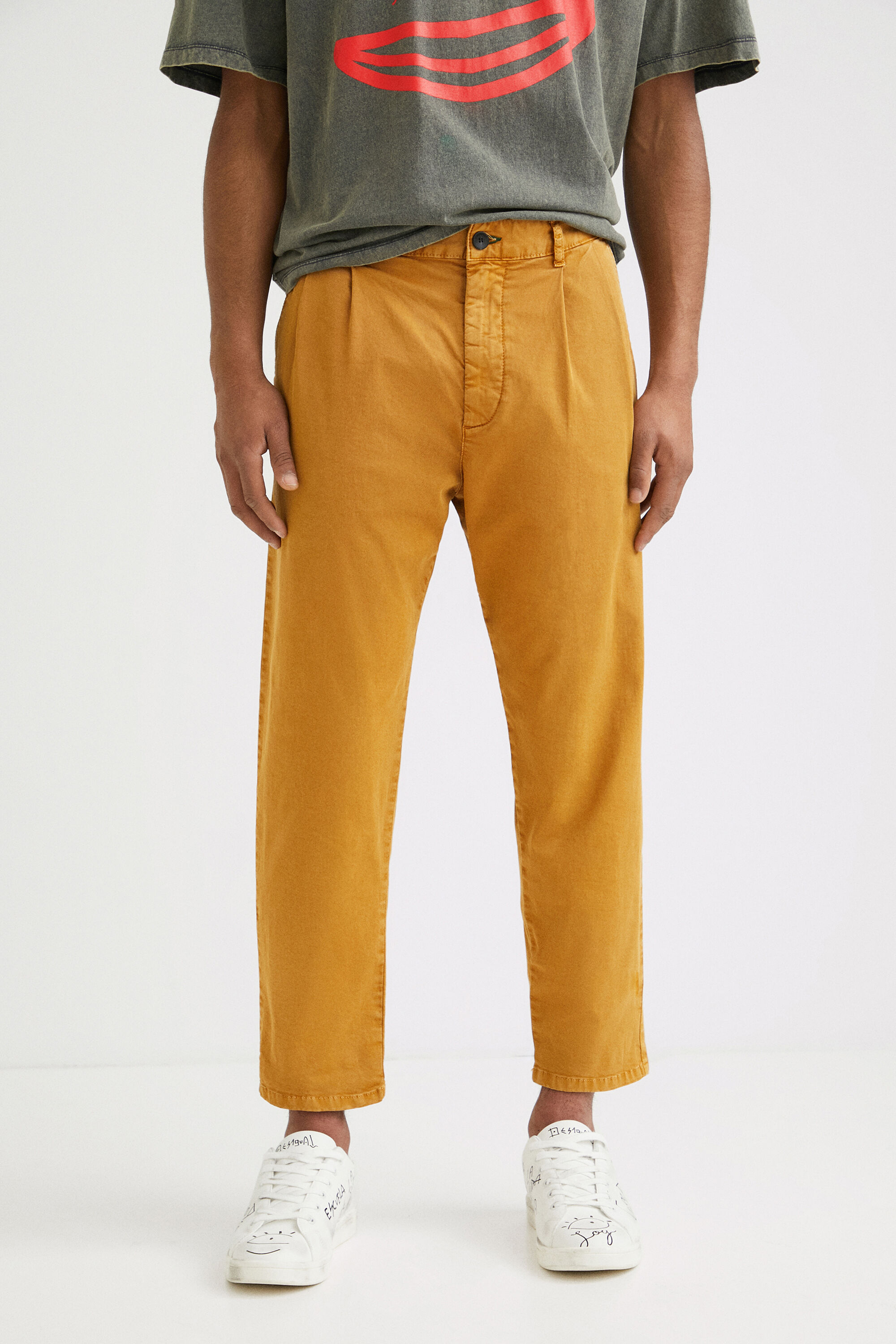 Pantal&oacute;n chino comfort