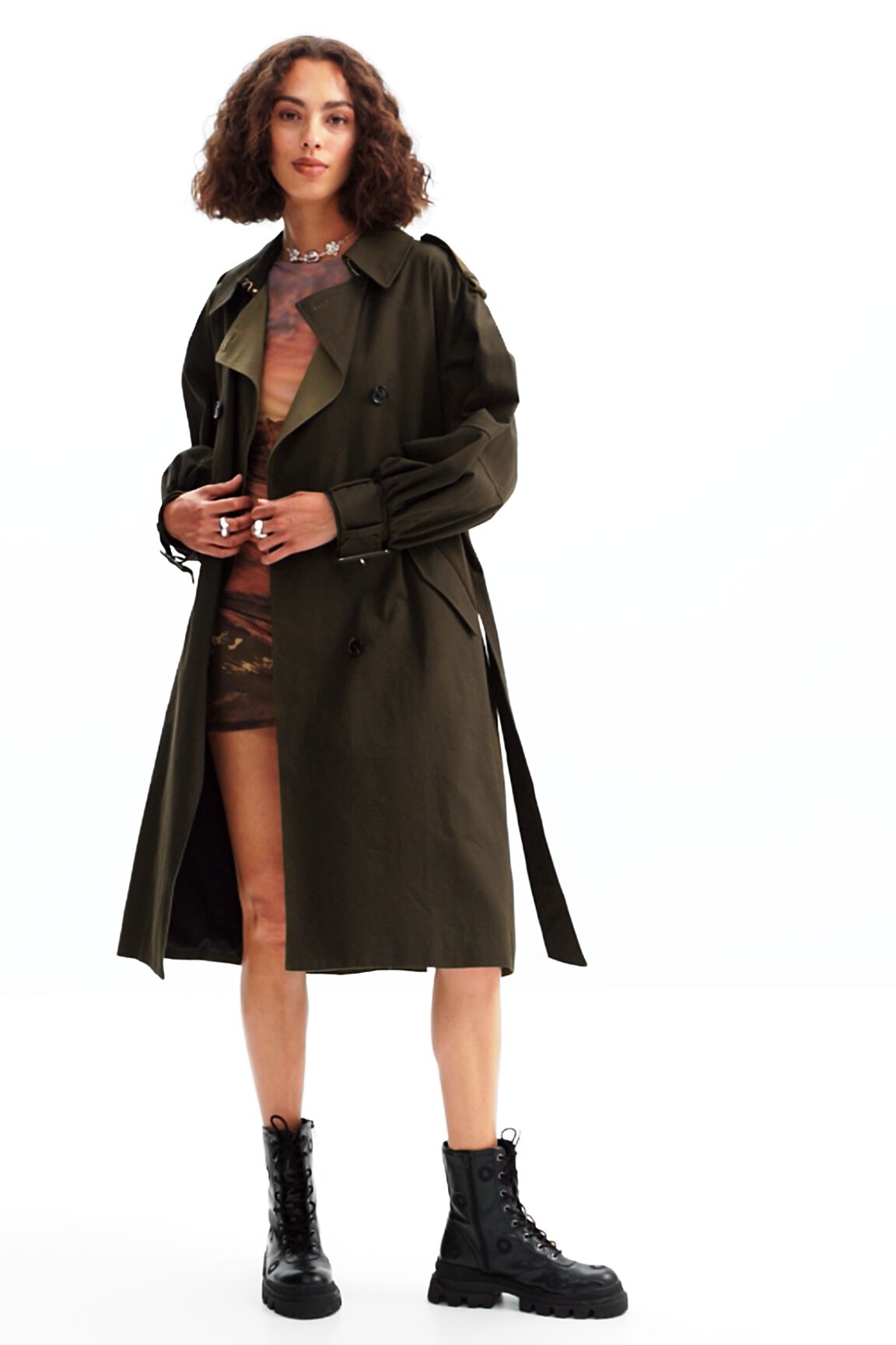 Gabardina oversize cintur&oacute;n