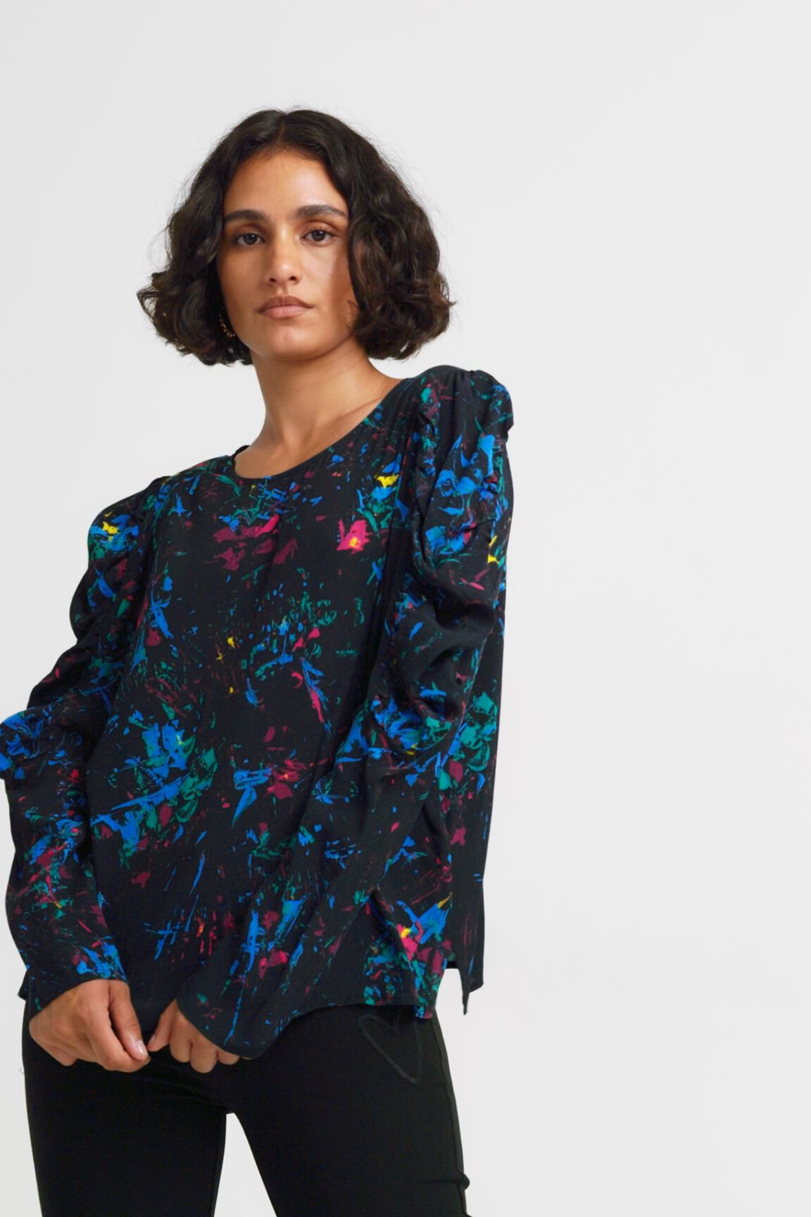 Blusa mangas abullonadas