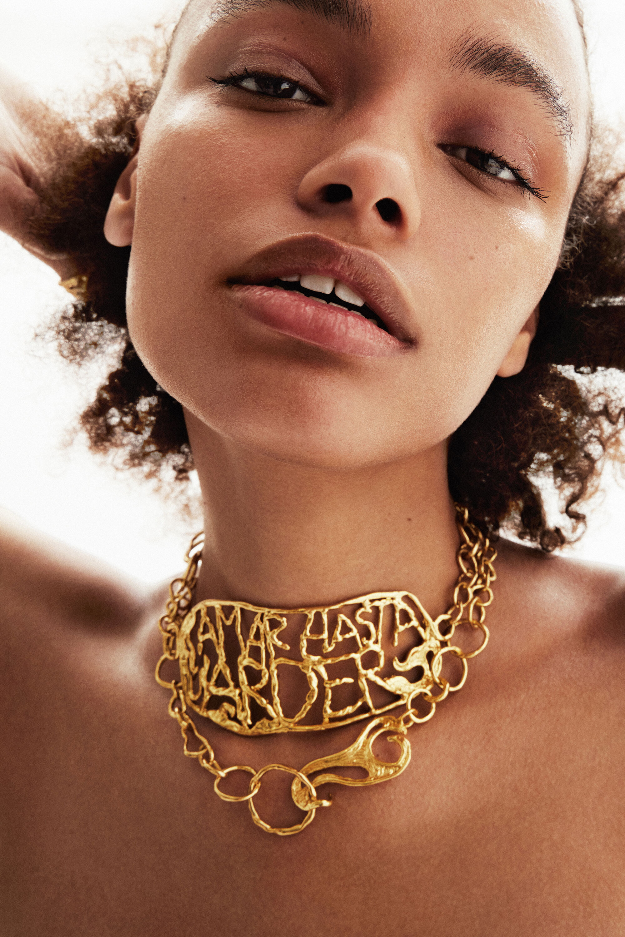 Choker XL mensaje ba&ntilde;o oro Zalio