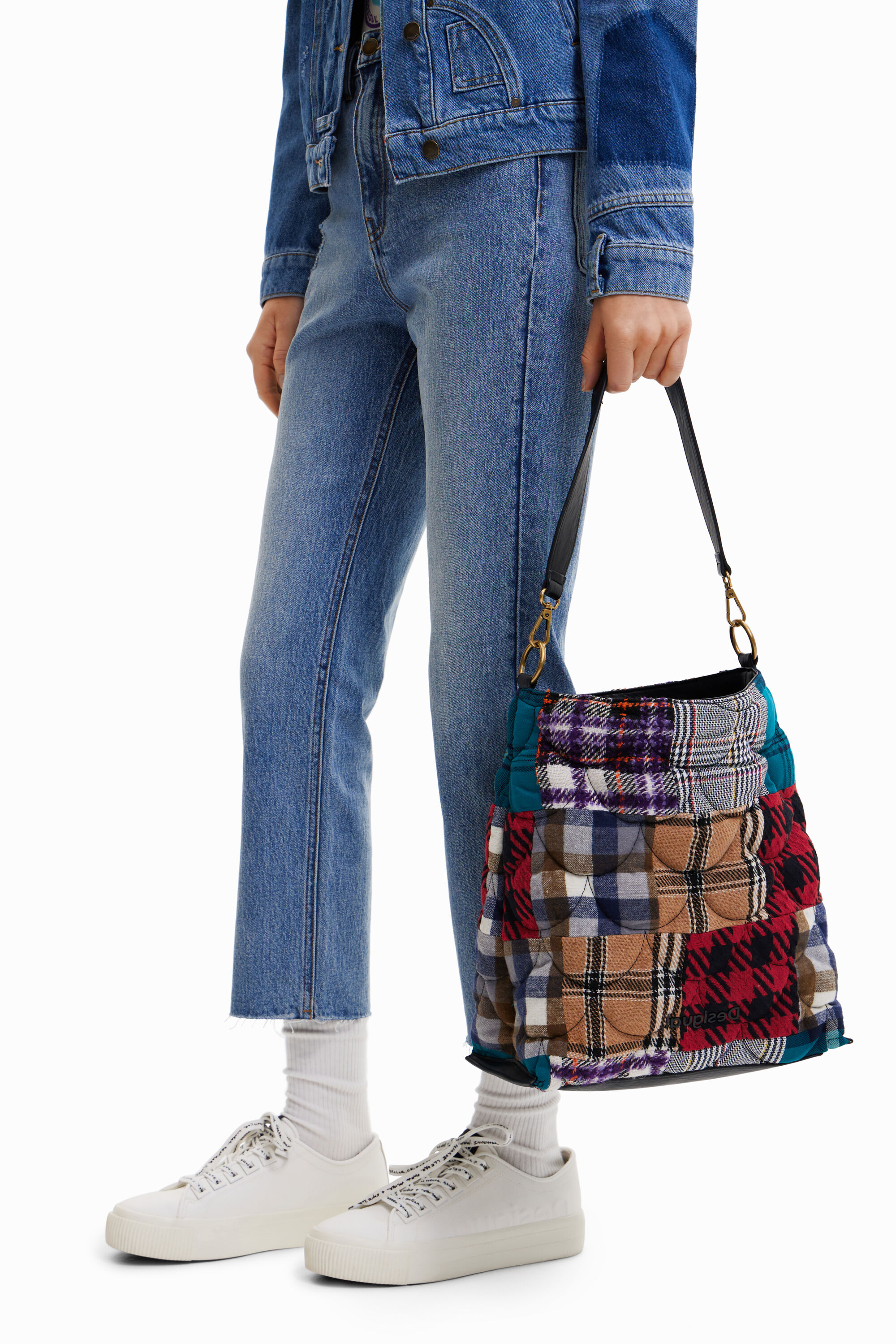 Bolso saco grande tart&aacute;n