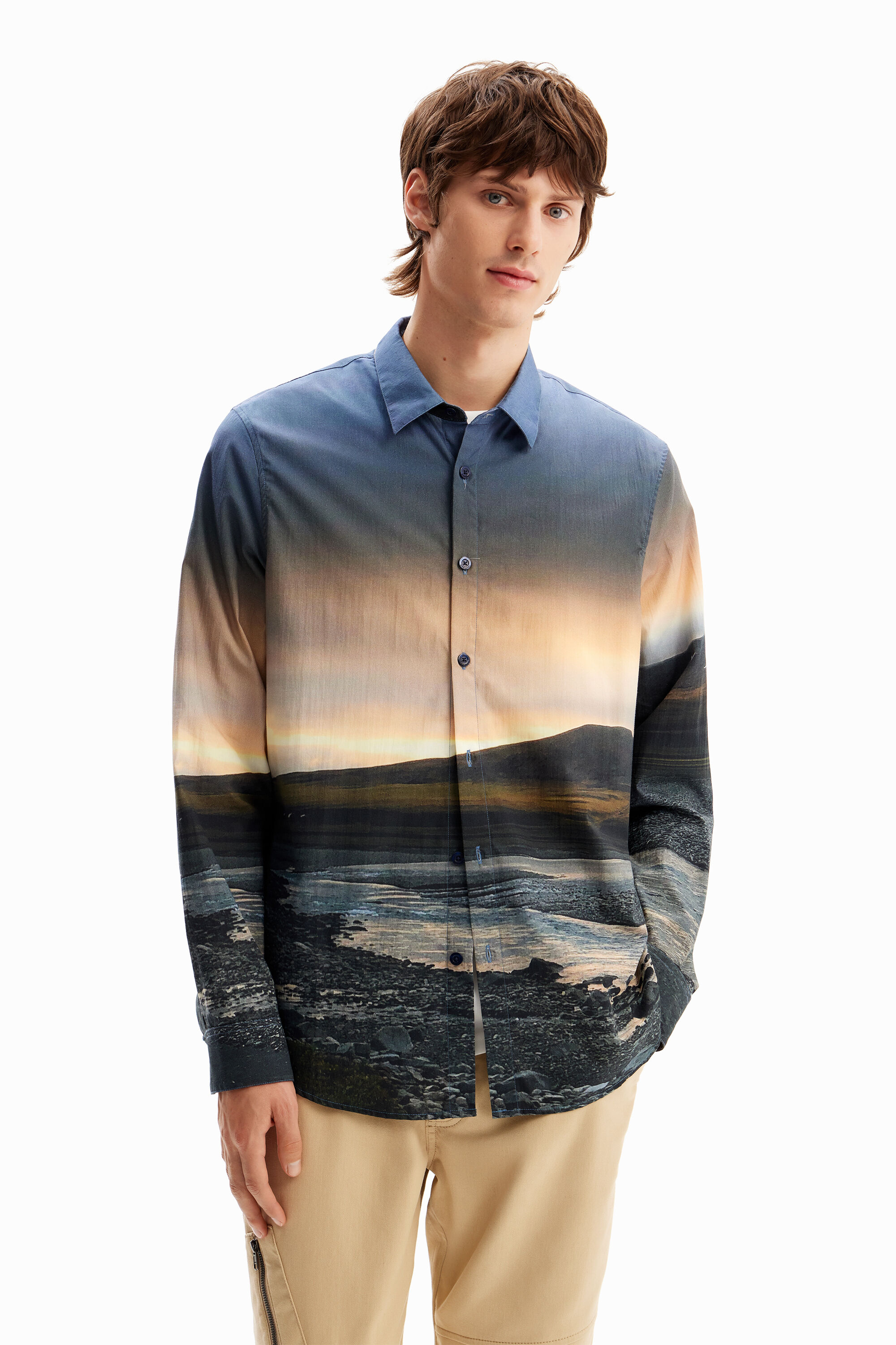 Camisa fotogr&aacute;fica paisaje