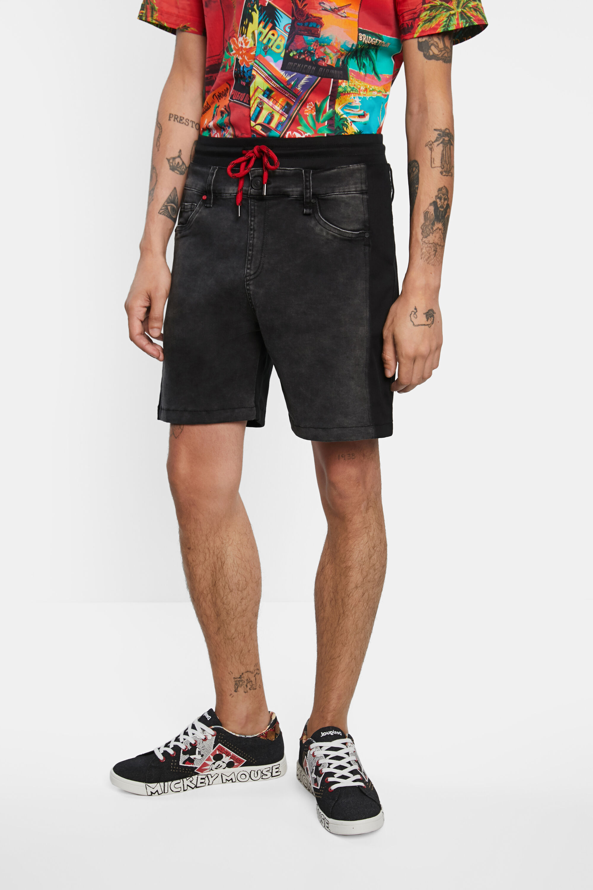 Pantal&oacute;n corto felpa vaquero