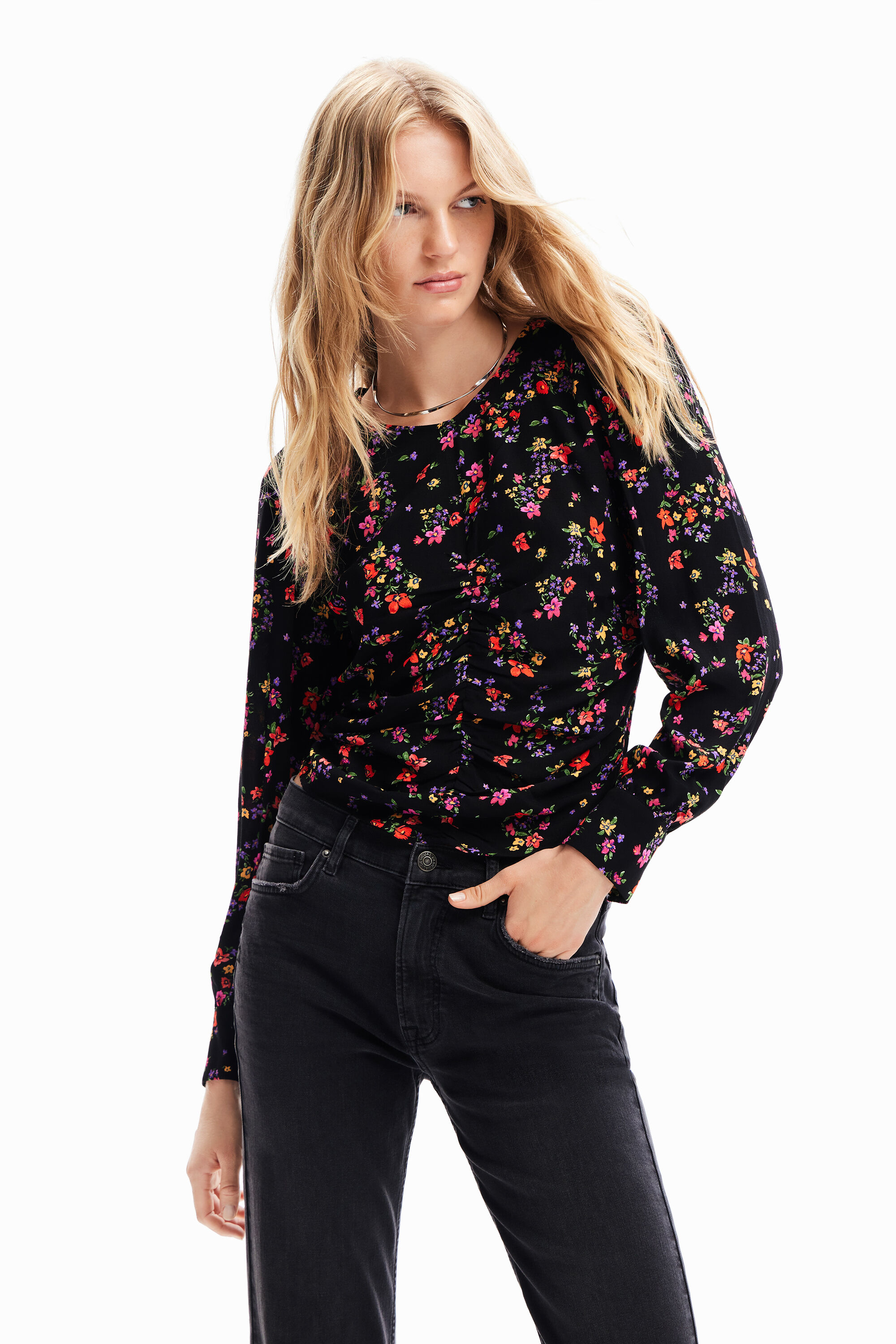 Blusa fruncida floral