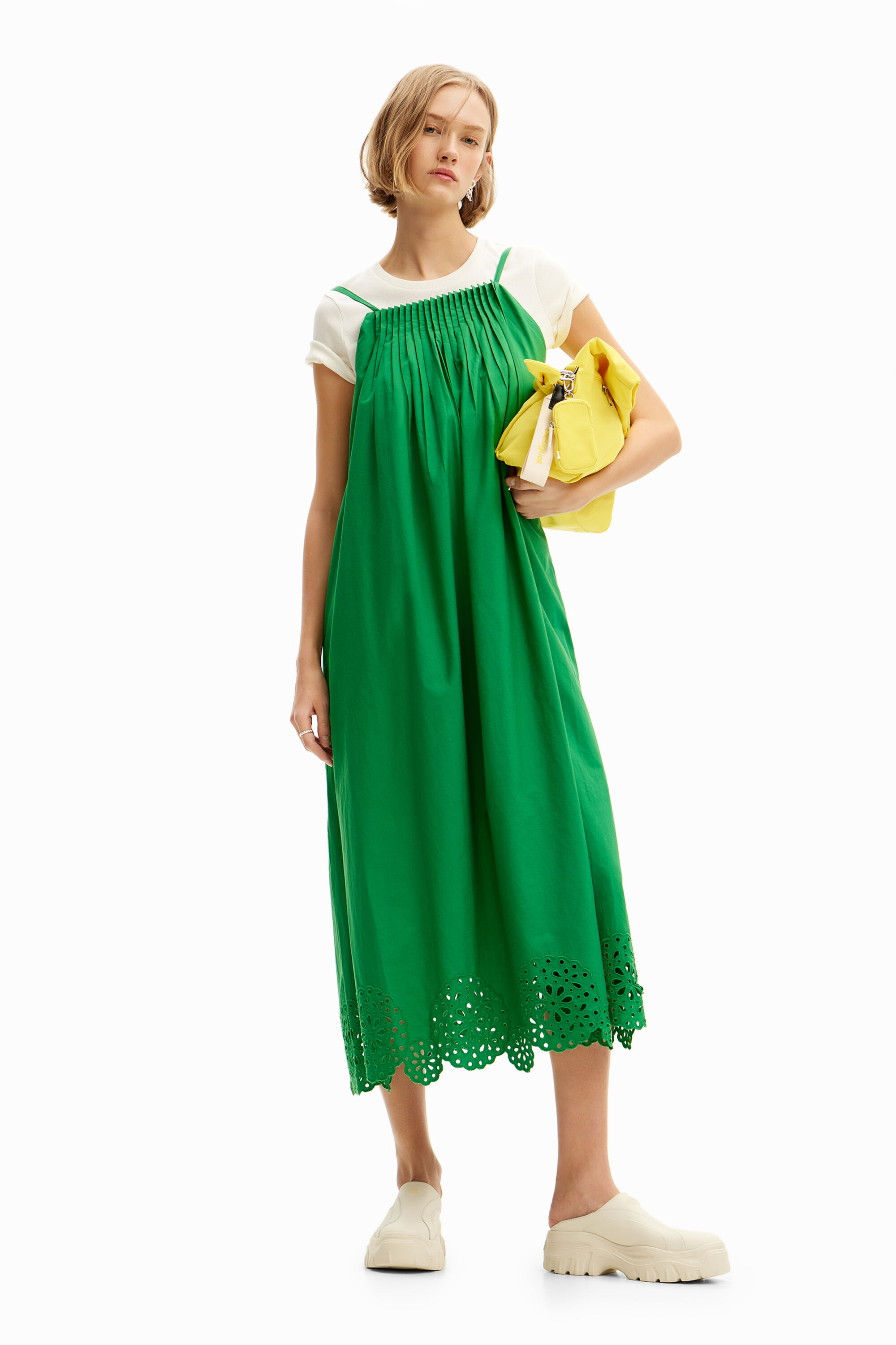 Vestido midi popel&iacute;n pliegues