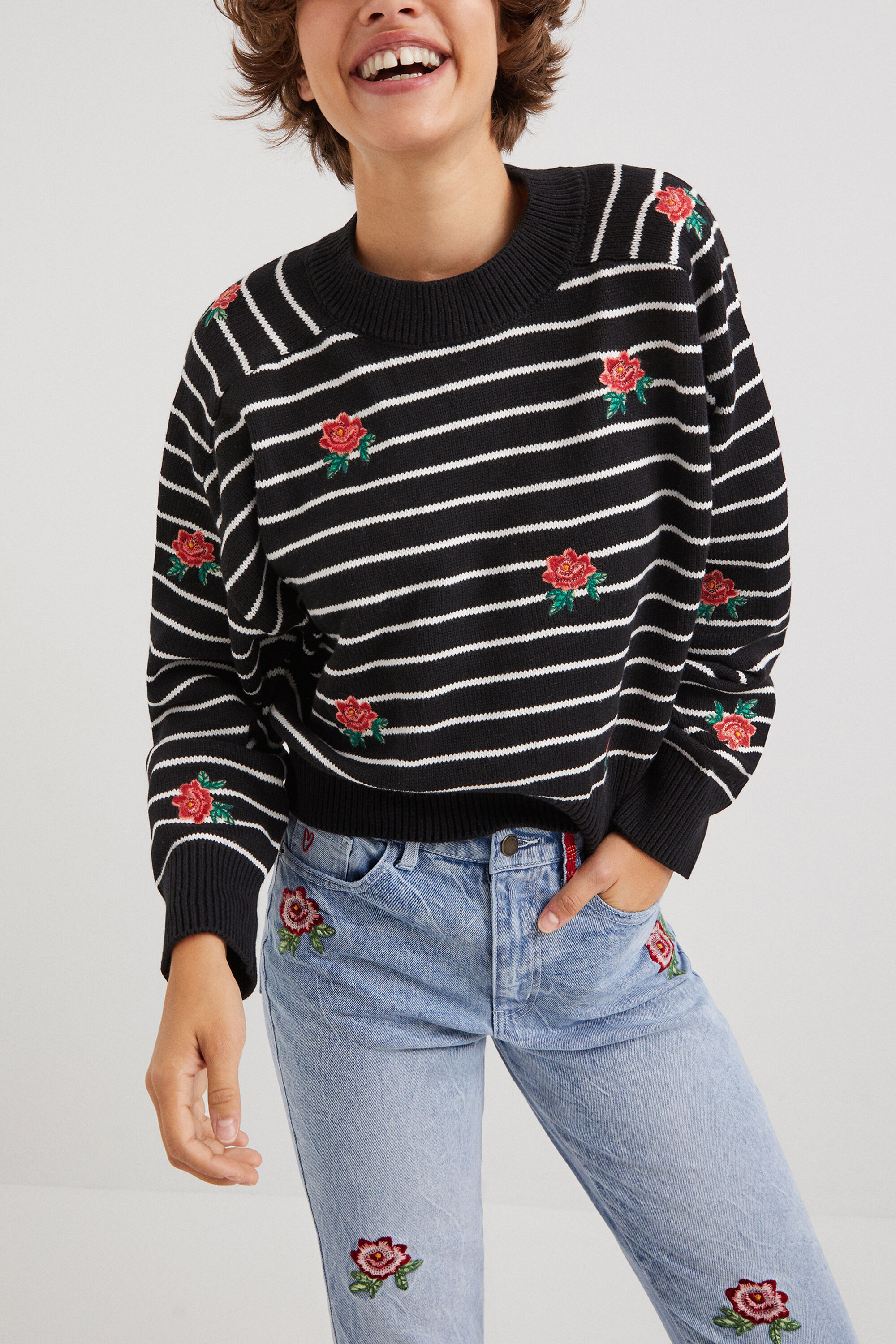 Jersey raya marinera y flores