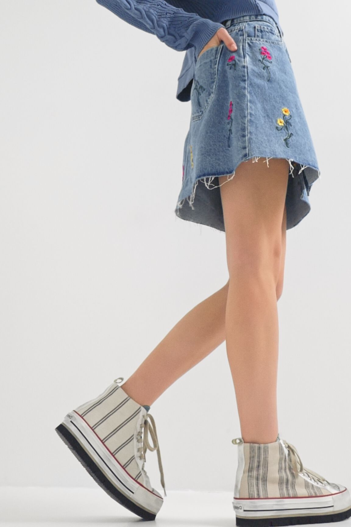 Minifalda vaquera floral