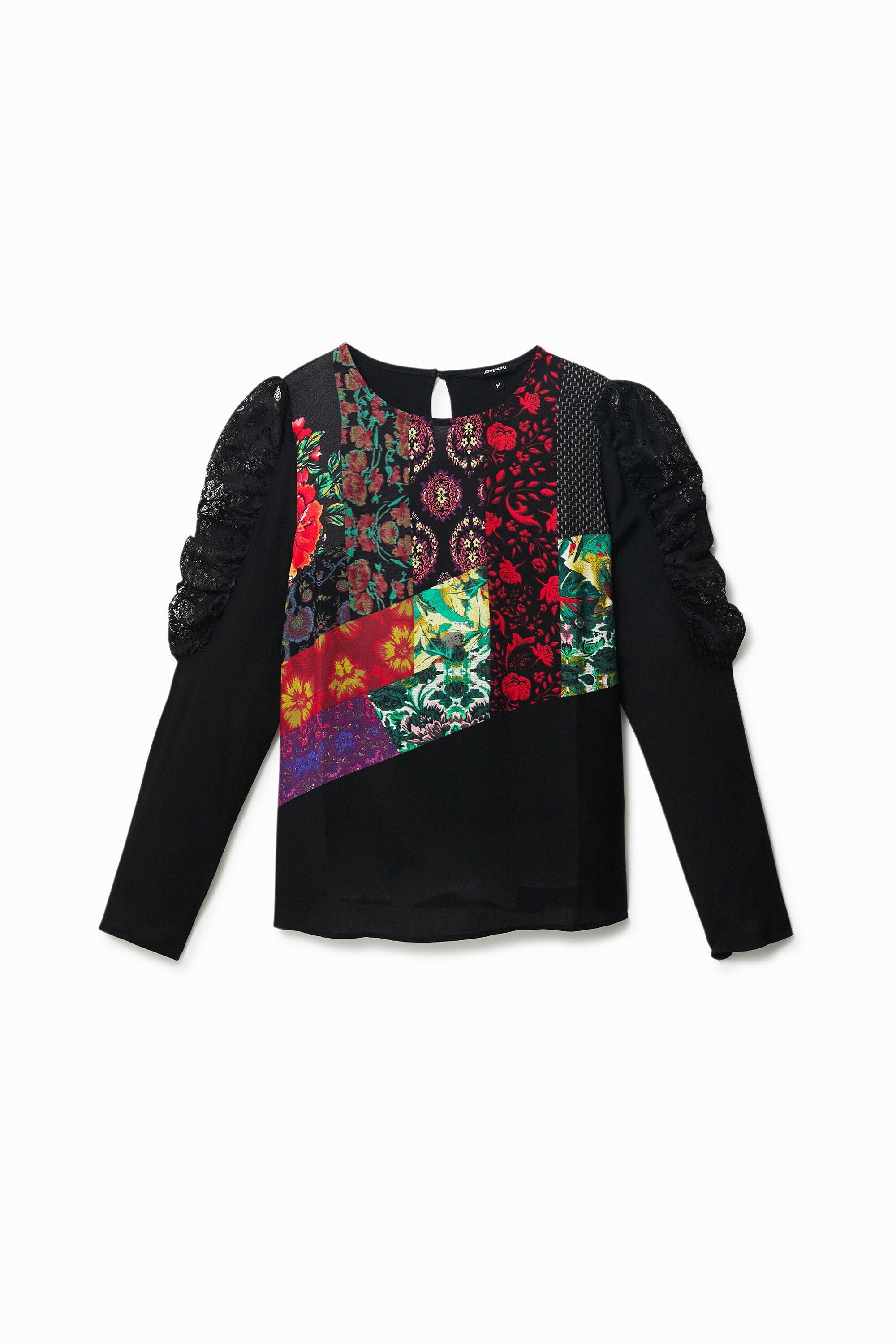 Blusa patch digital mangas encaje