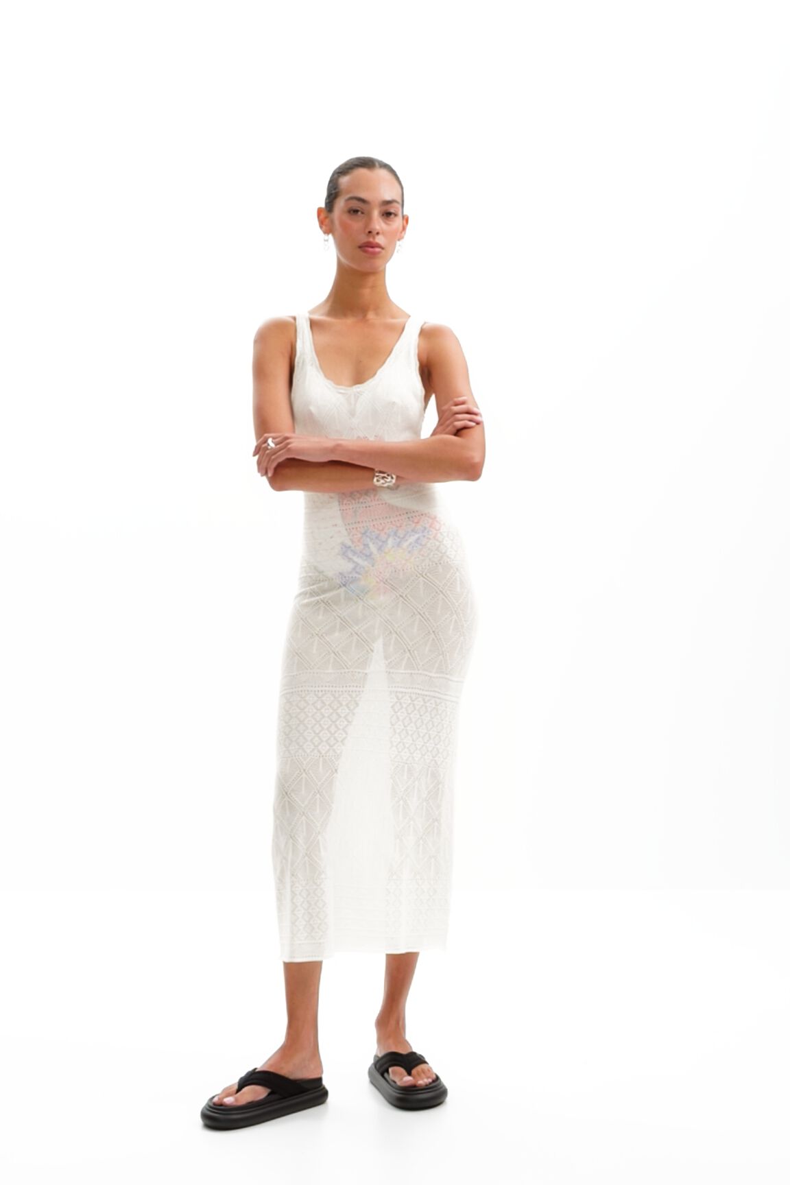 Vestido midi tirantes calado