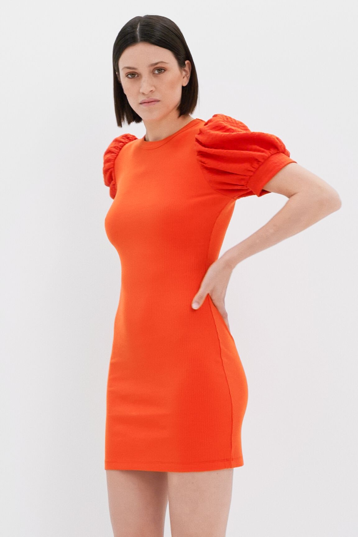 Vestido corto slim coral