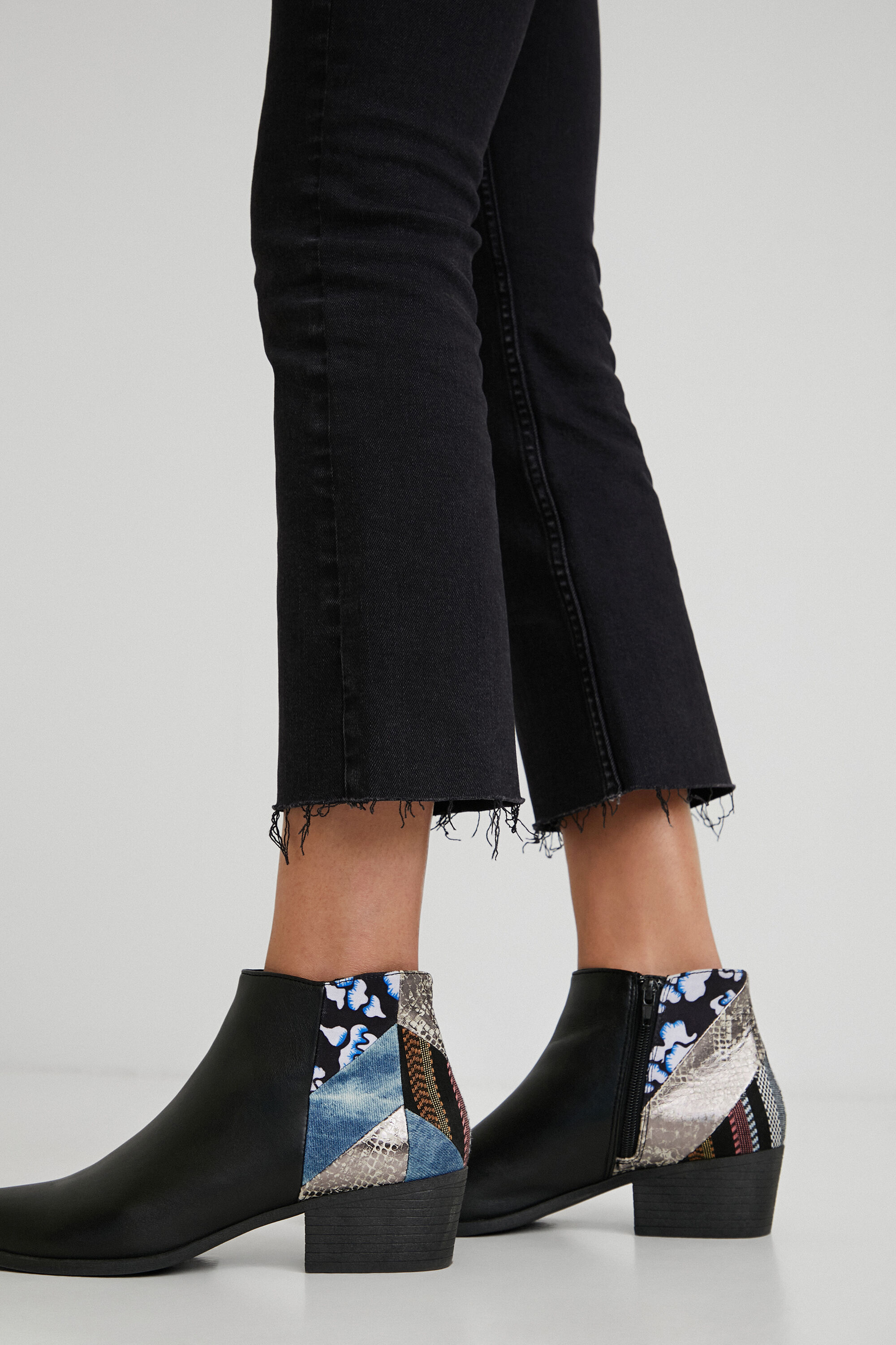 Botines patch denim