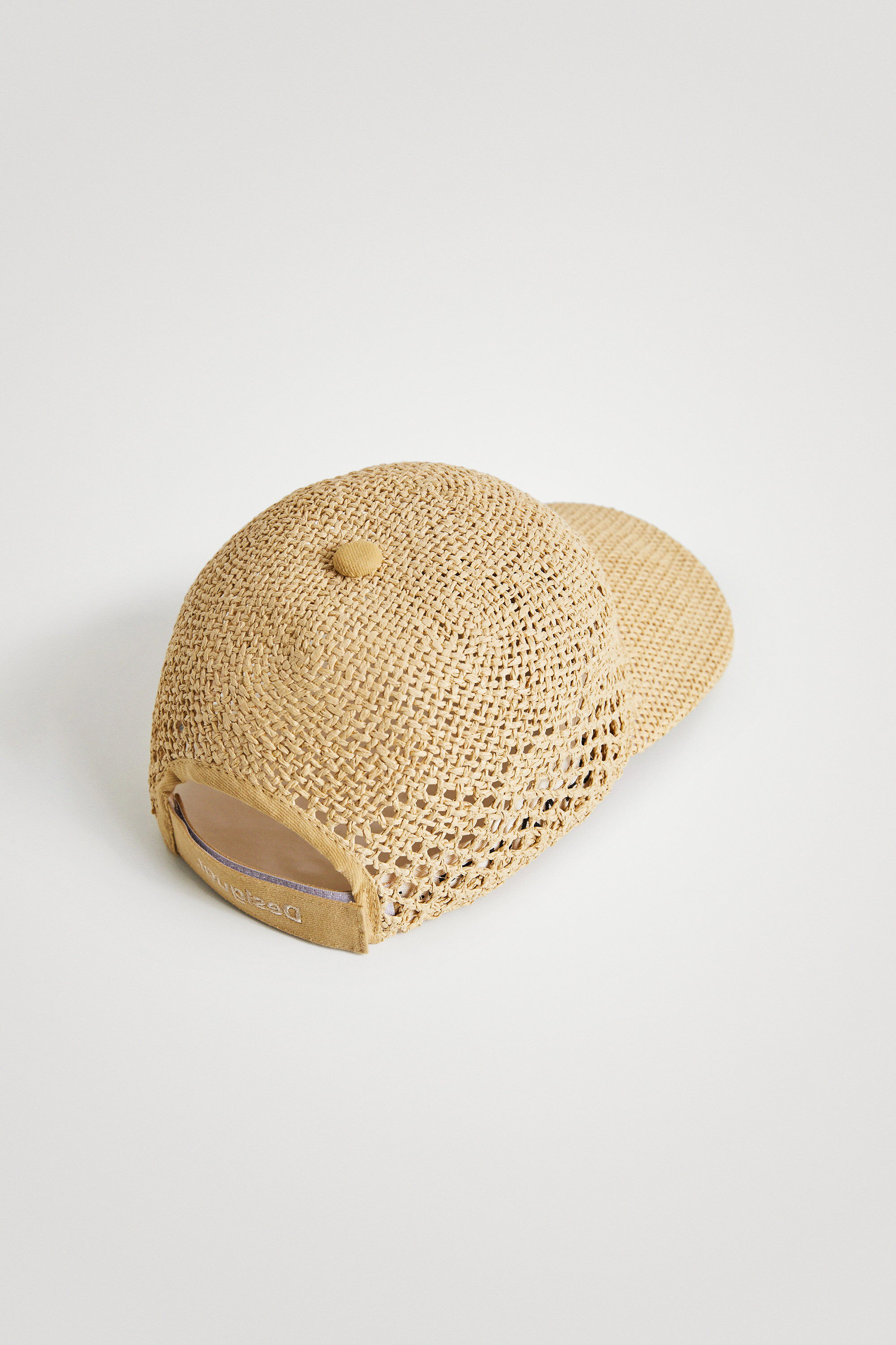 Gorra crochet papel