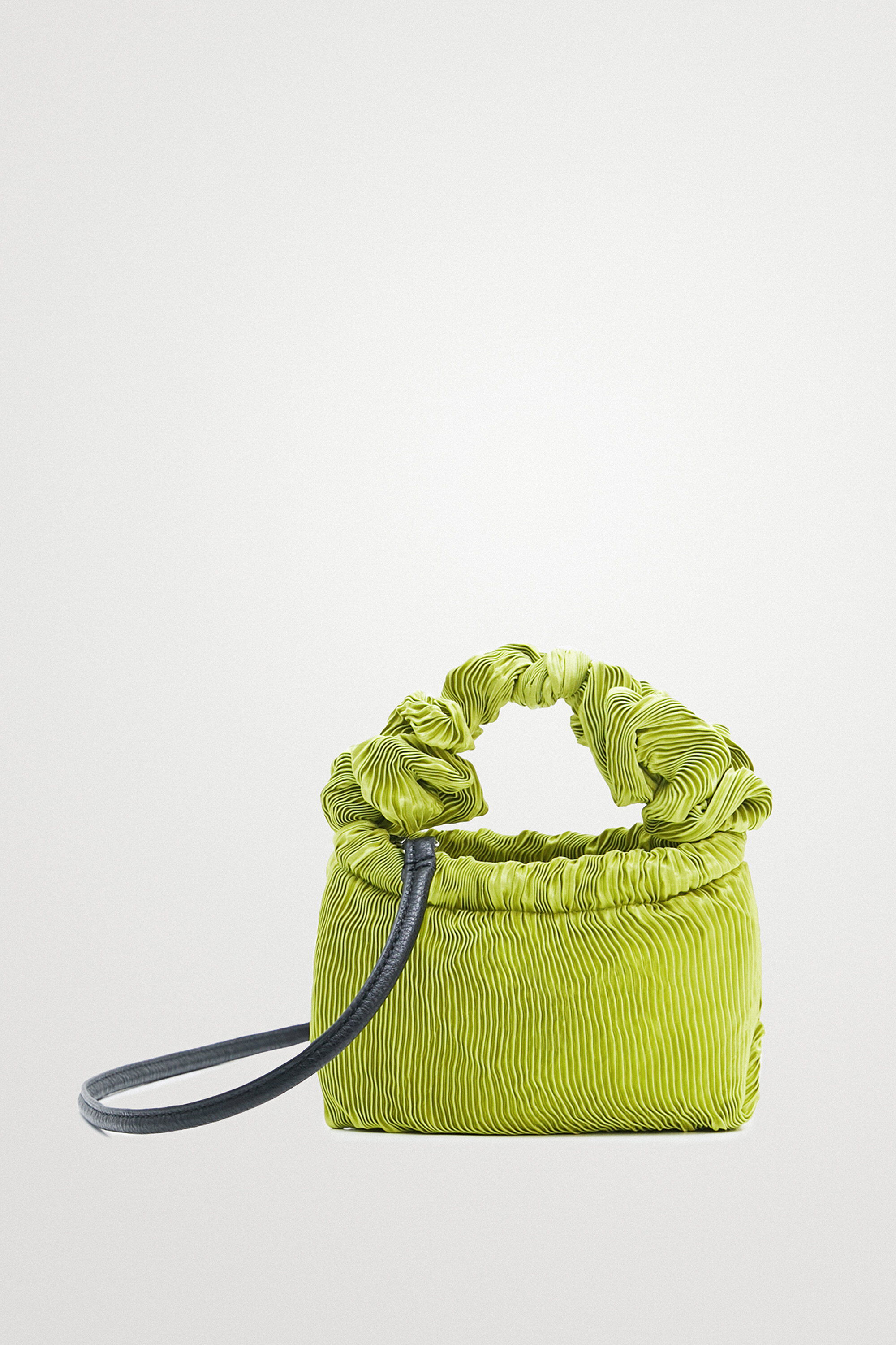 Bolso mini plisado M. Christian Lacroix