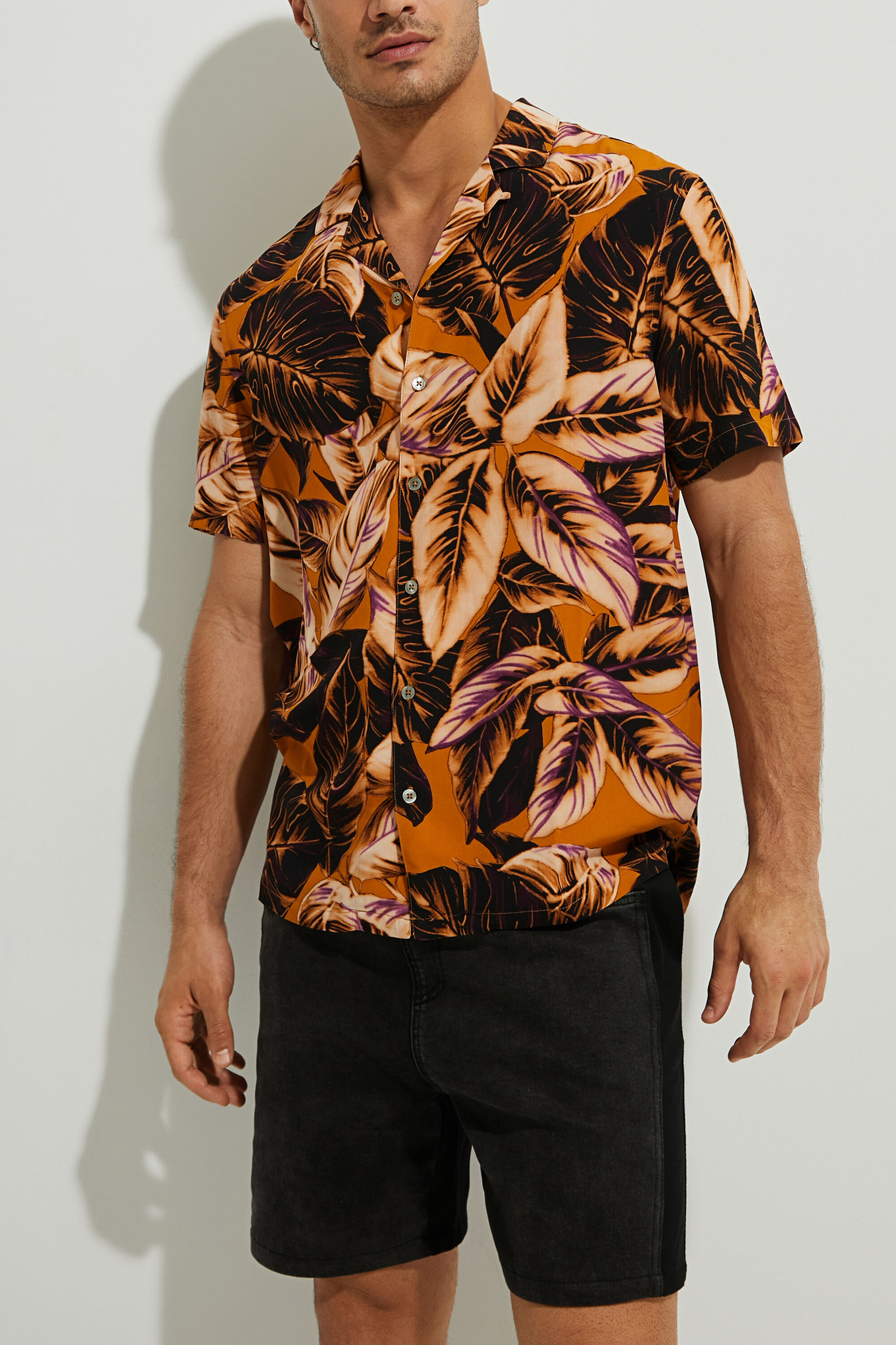 Camisa manga corta tropical