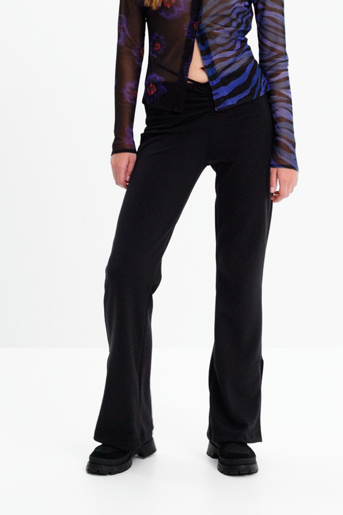 Pantal&oacute;n fruncido lazada