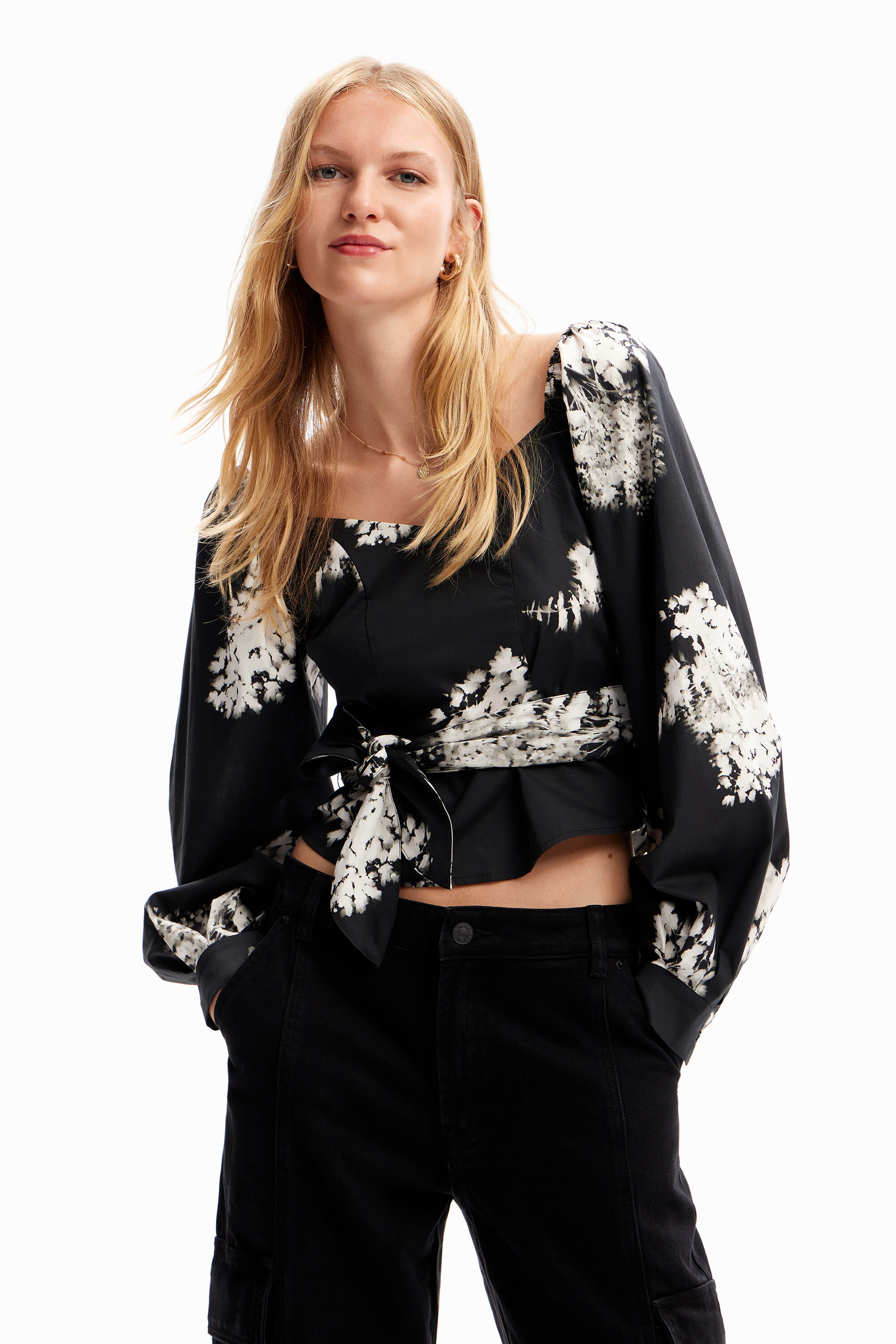 Blusa cors&eacute; floral