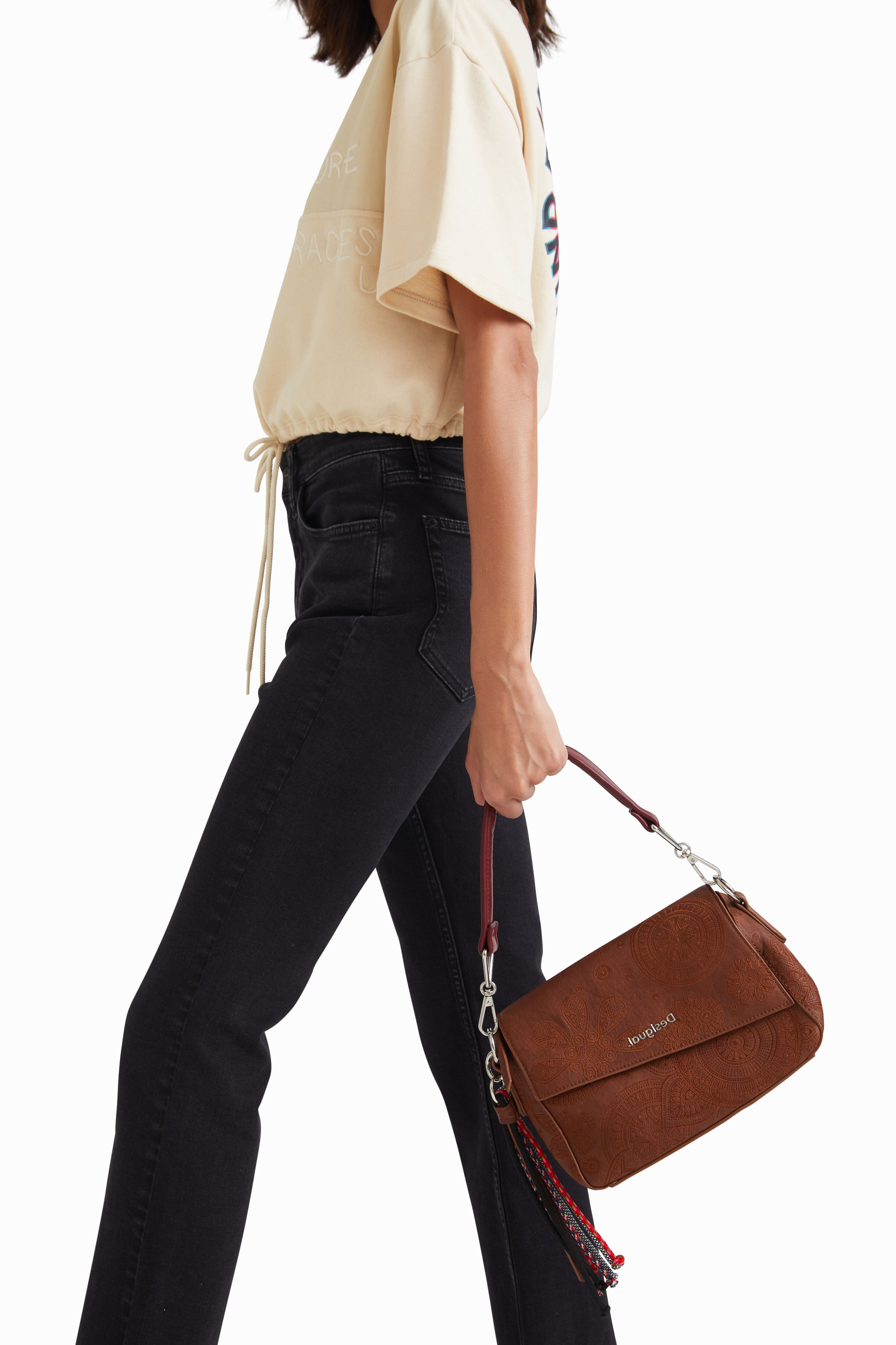 Bolso de mano solapa asim&eacute;trica