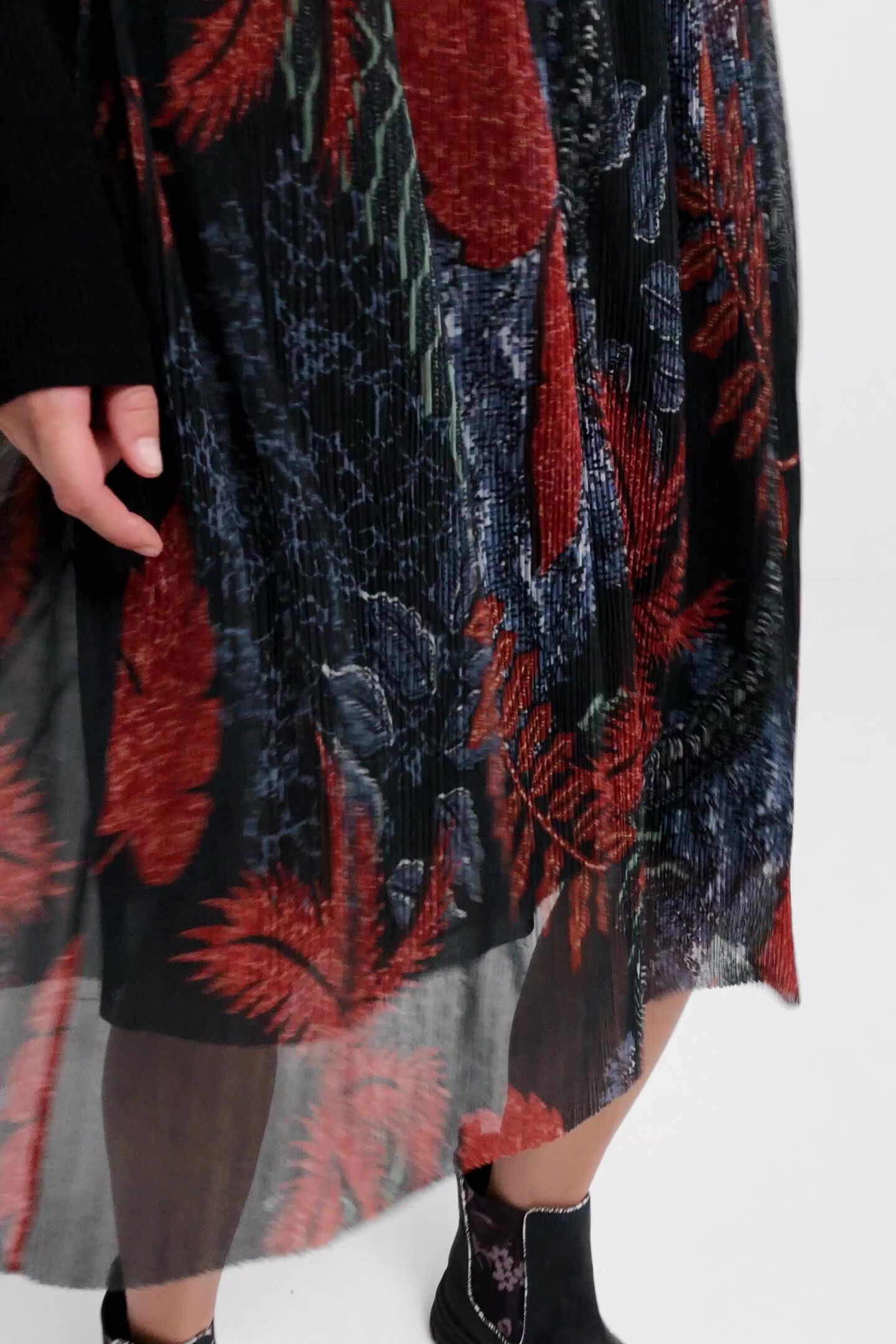 Falda midi plisada floral