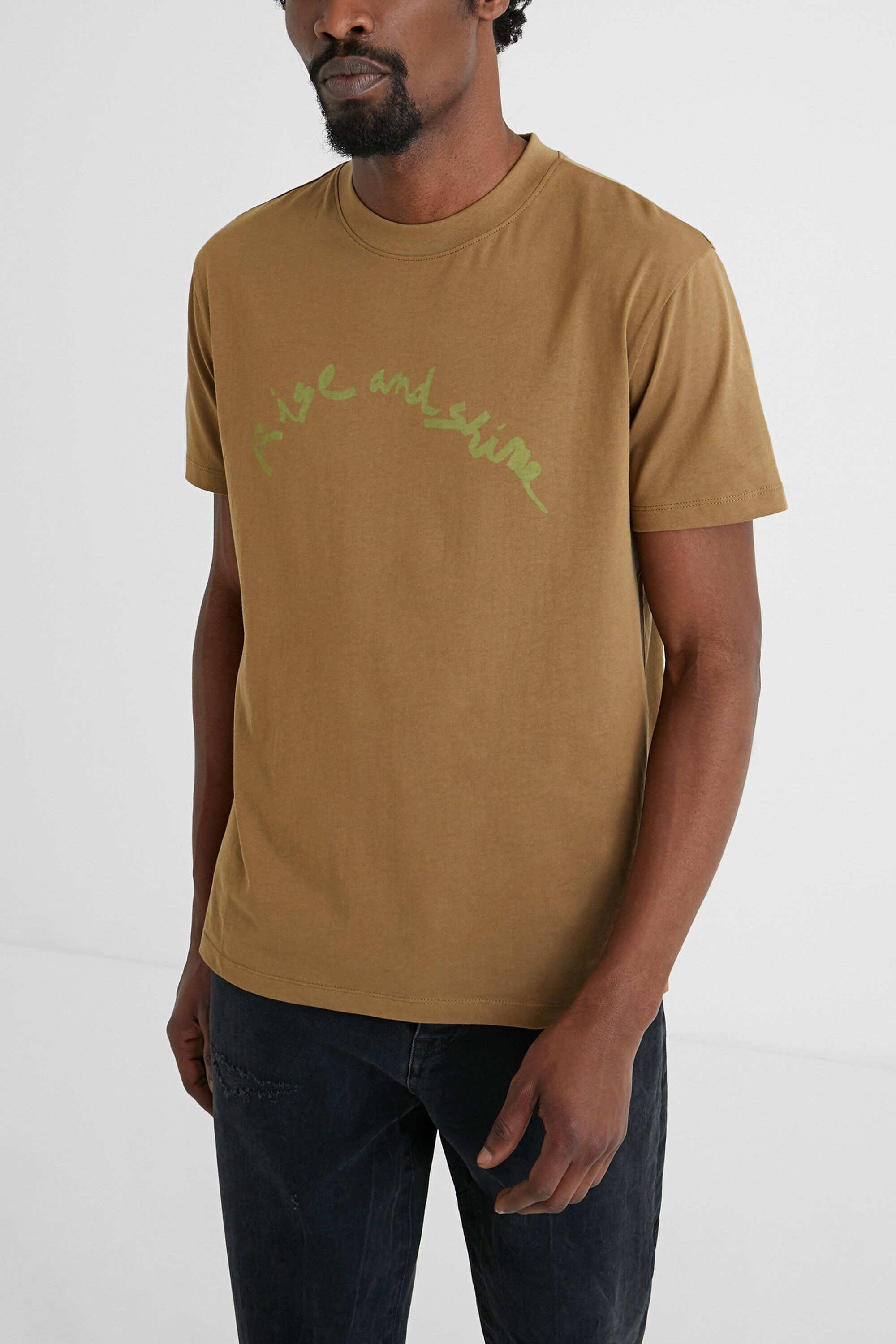 Camiseta escudo 100% algod&oacute;n