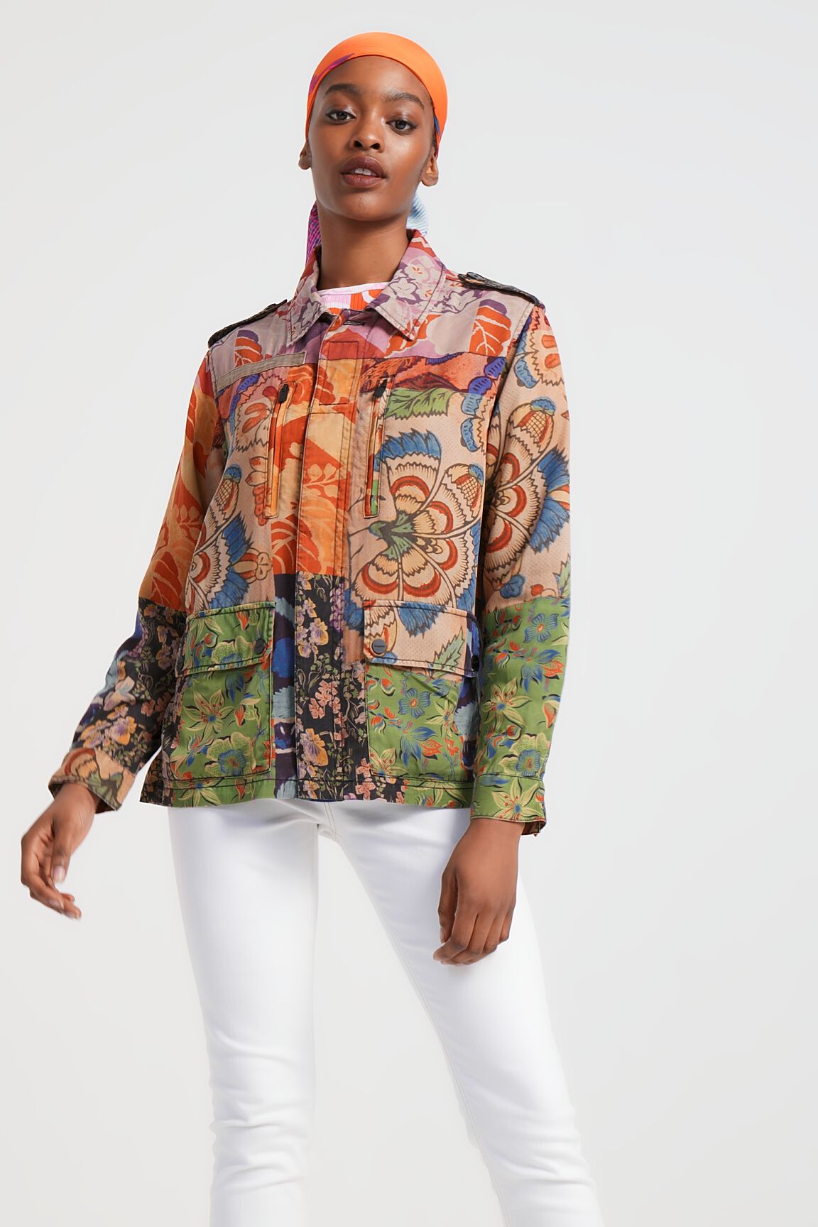 Chaqueta patch tropical M. Christian Lacroix