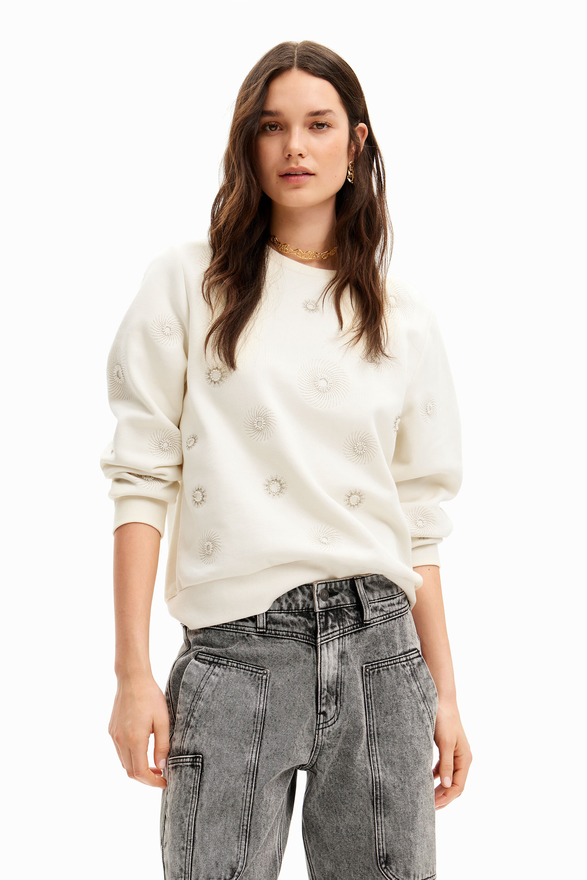 Sudadera bordados geom&eacute;tricos