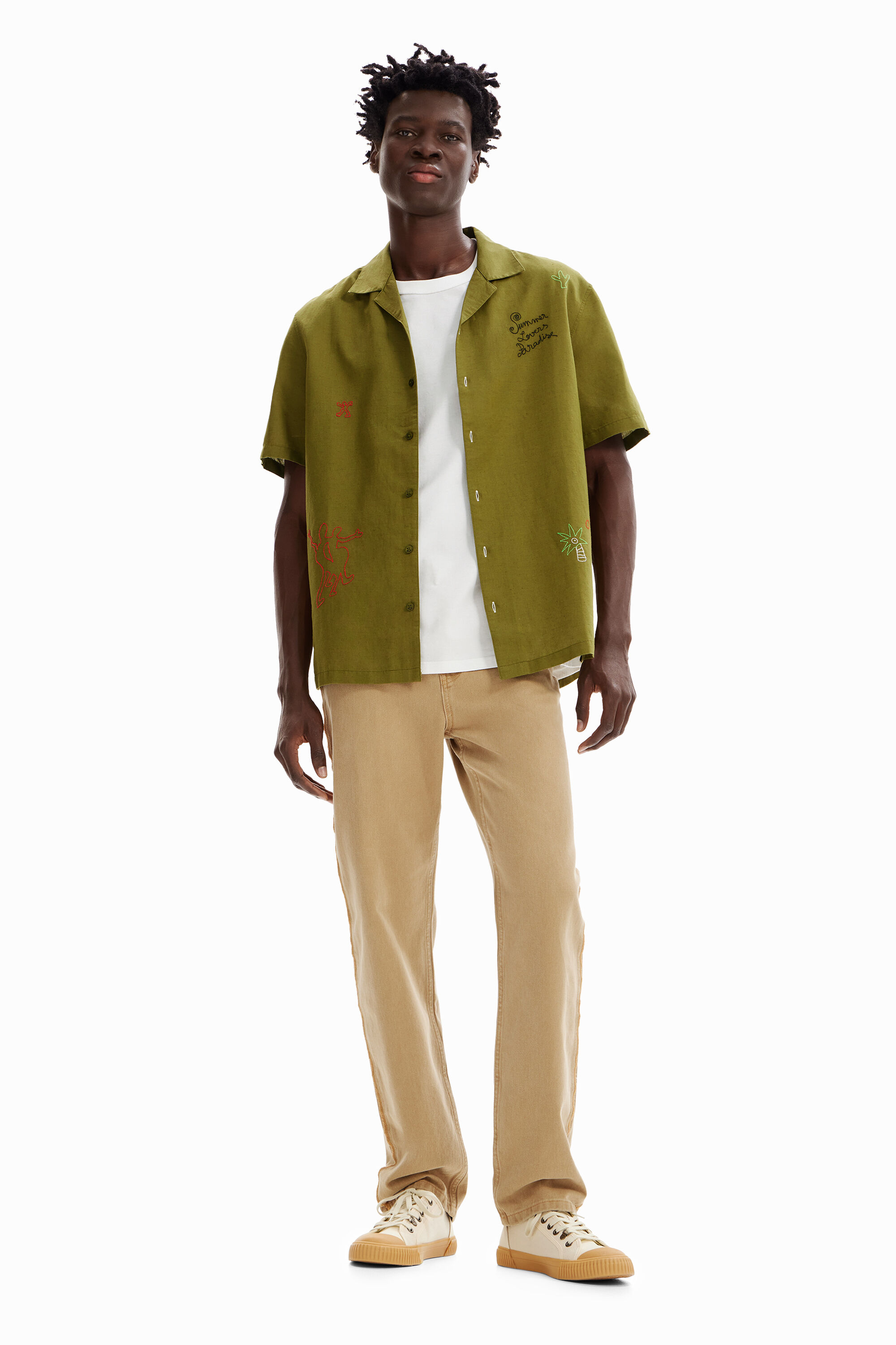Camisa resort bordados